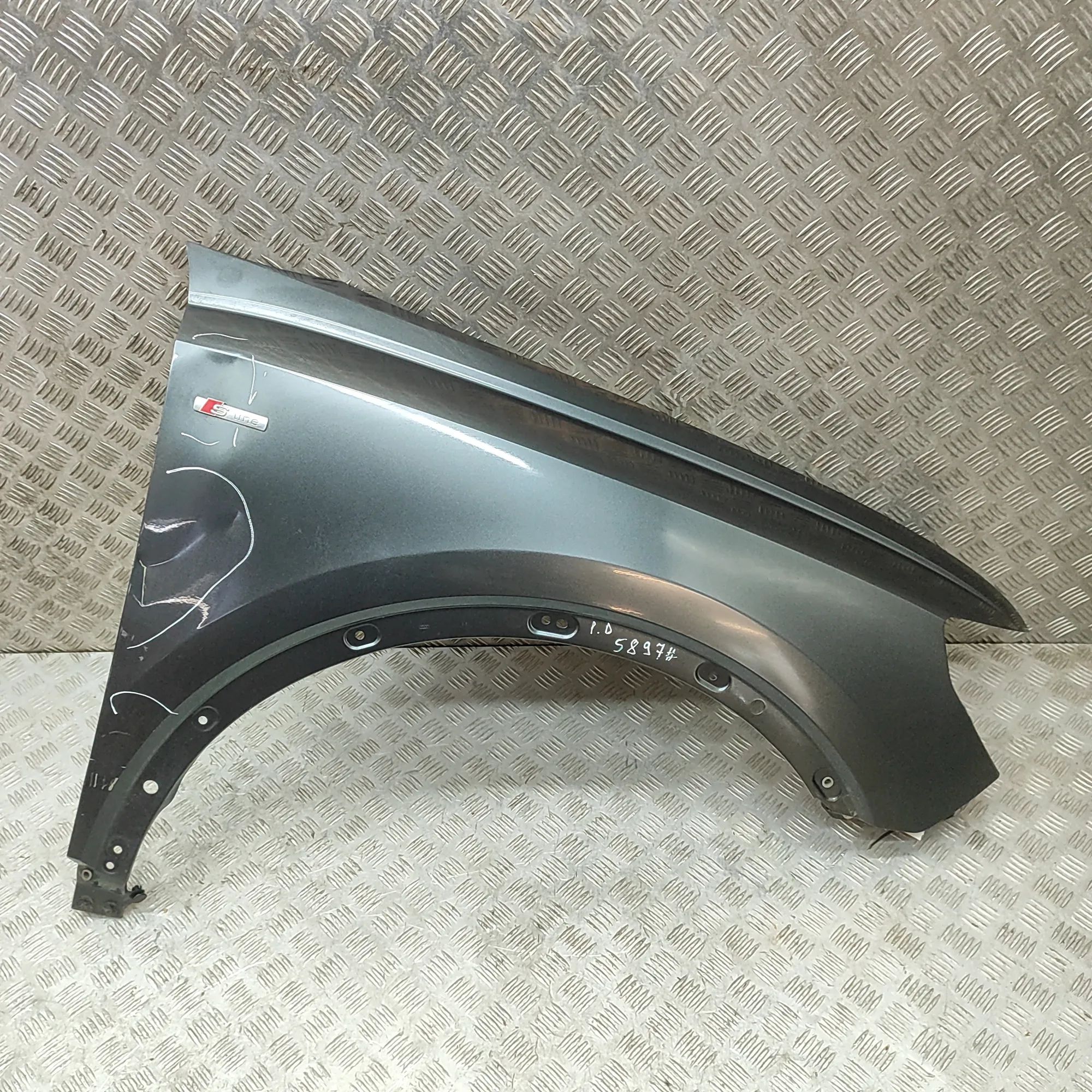 Audi Q3 (F3) Front Right Fender Front Right Fender — AUDI Q3 (F3) (2018-...) — ...