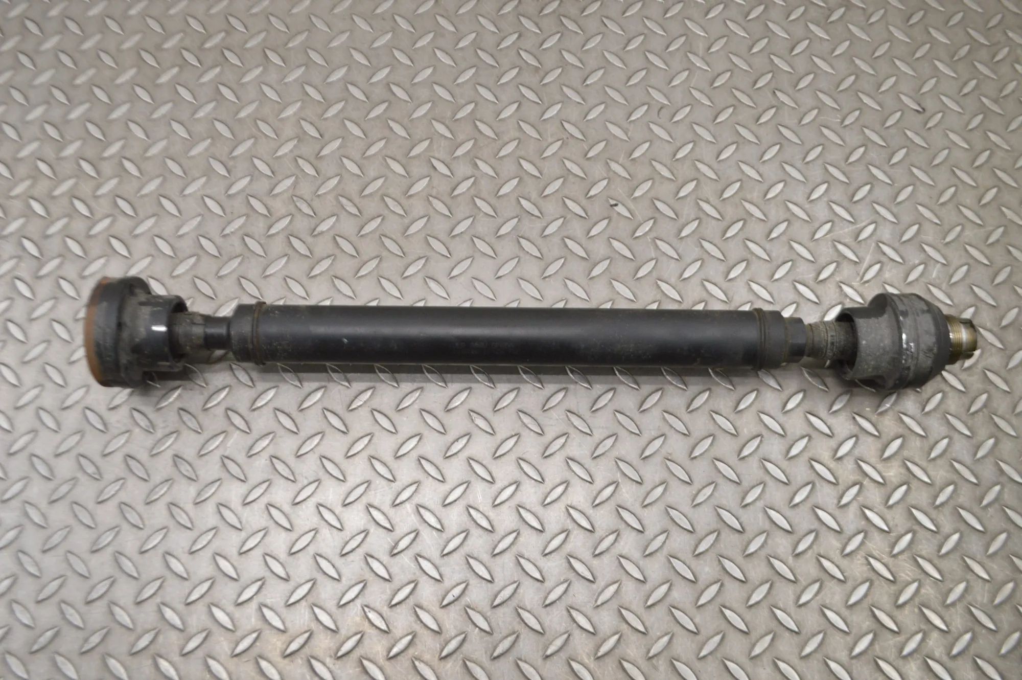 Land Rover Range Rover Sport (L494) Gearbox Short Propshaft Gearbox Short Propshaft — LAND ROVER RANGE ROVE...