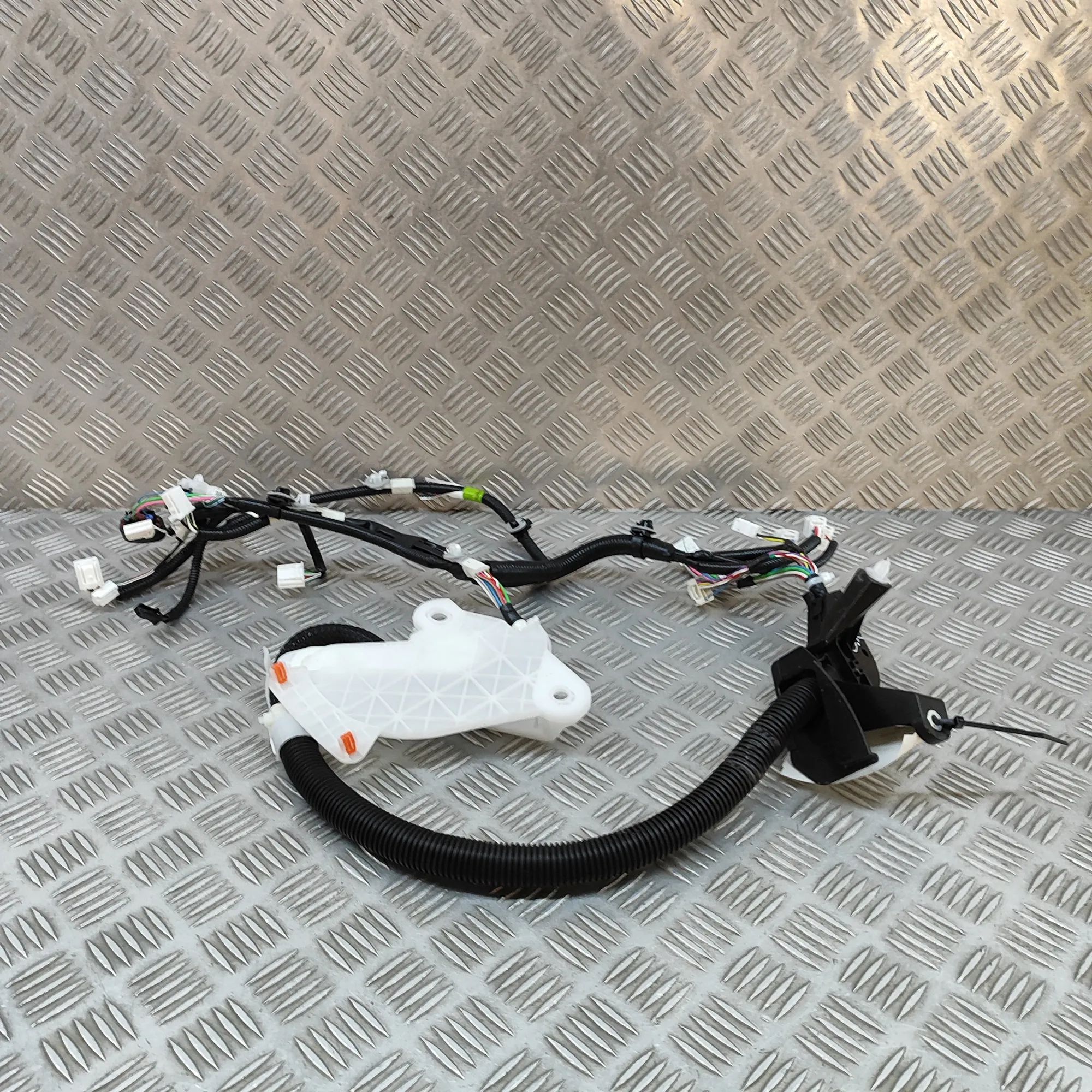 Toyota Sienna Door wiring — rear left Door wiring — rear left — TOYOTA SIENNA (_L4_) ...