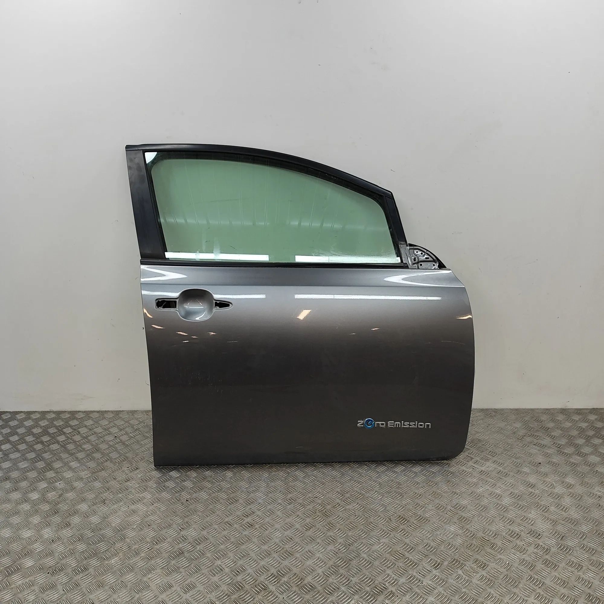 Nissan Leaf Door — front right