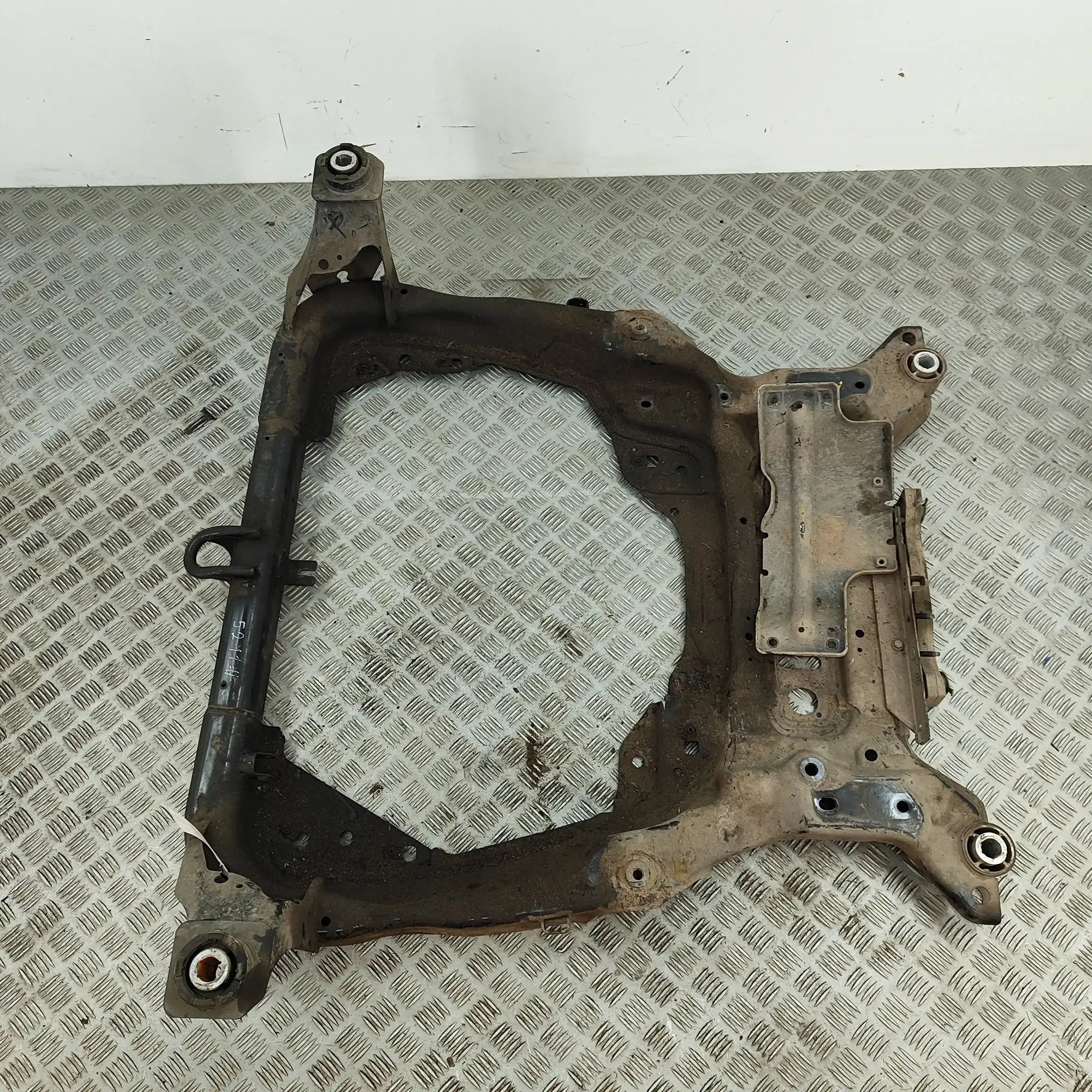 Land Rover Discovery Sport Front subframe Front subframe — LAND ROVER DISCOVERY SPORT (L5...