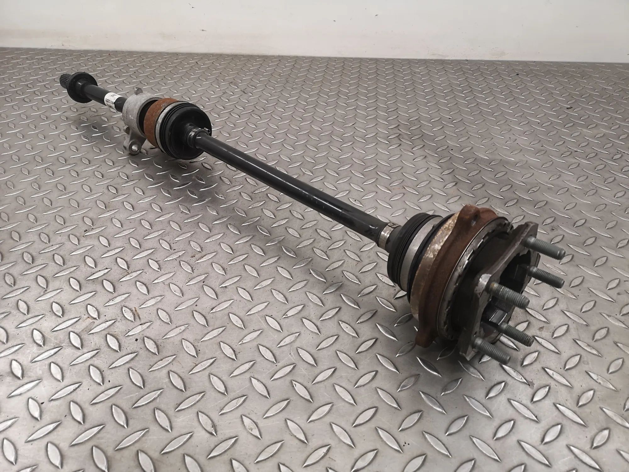 Hyundai Ioniq 5 Rear Left Driveshaft Rear Left Driveshaft — HYUNDAI IONIQ (5 NE) (20...