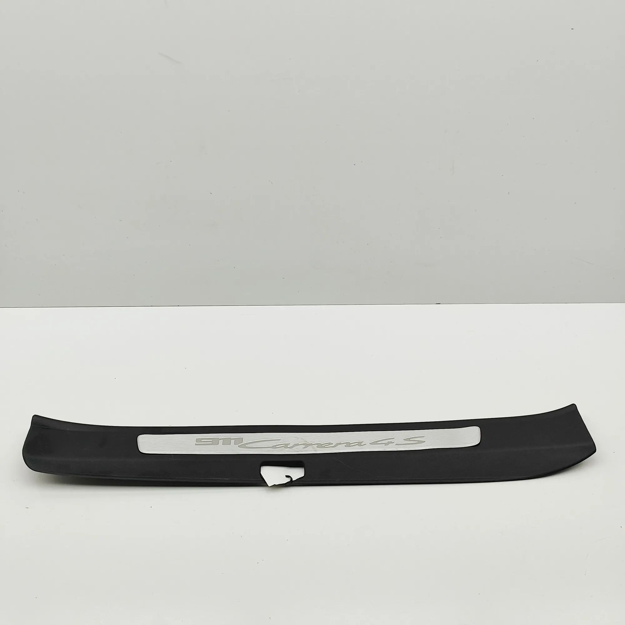 Porsche 911 (992) Interior sill trim — front right Interior sill trim — front right — PORSCHE 911 ...
