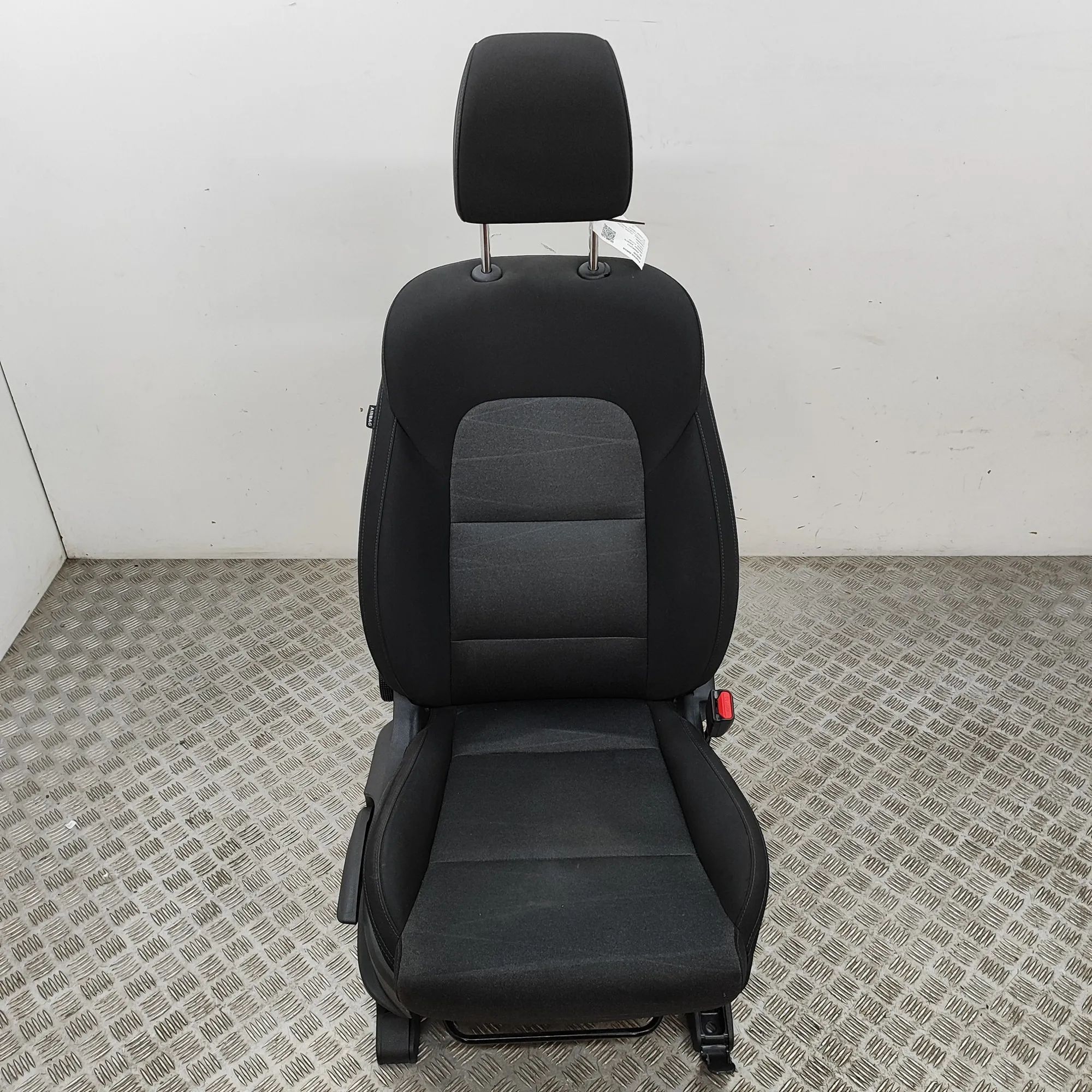 Hyundai Tucson Front Right Seat Front right seat — HYUNDAI TUCSON (TL, TLE) (20...