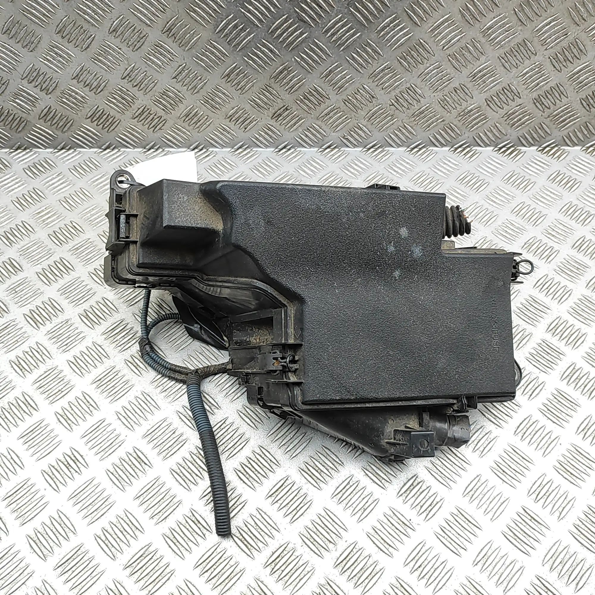 Lexus GS Fuse box Fuse box — LEXUS GS (_L1_) (2011-...) — 82662-3...