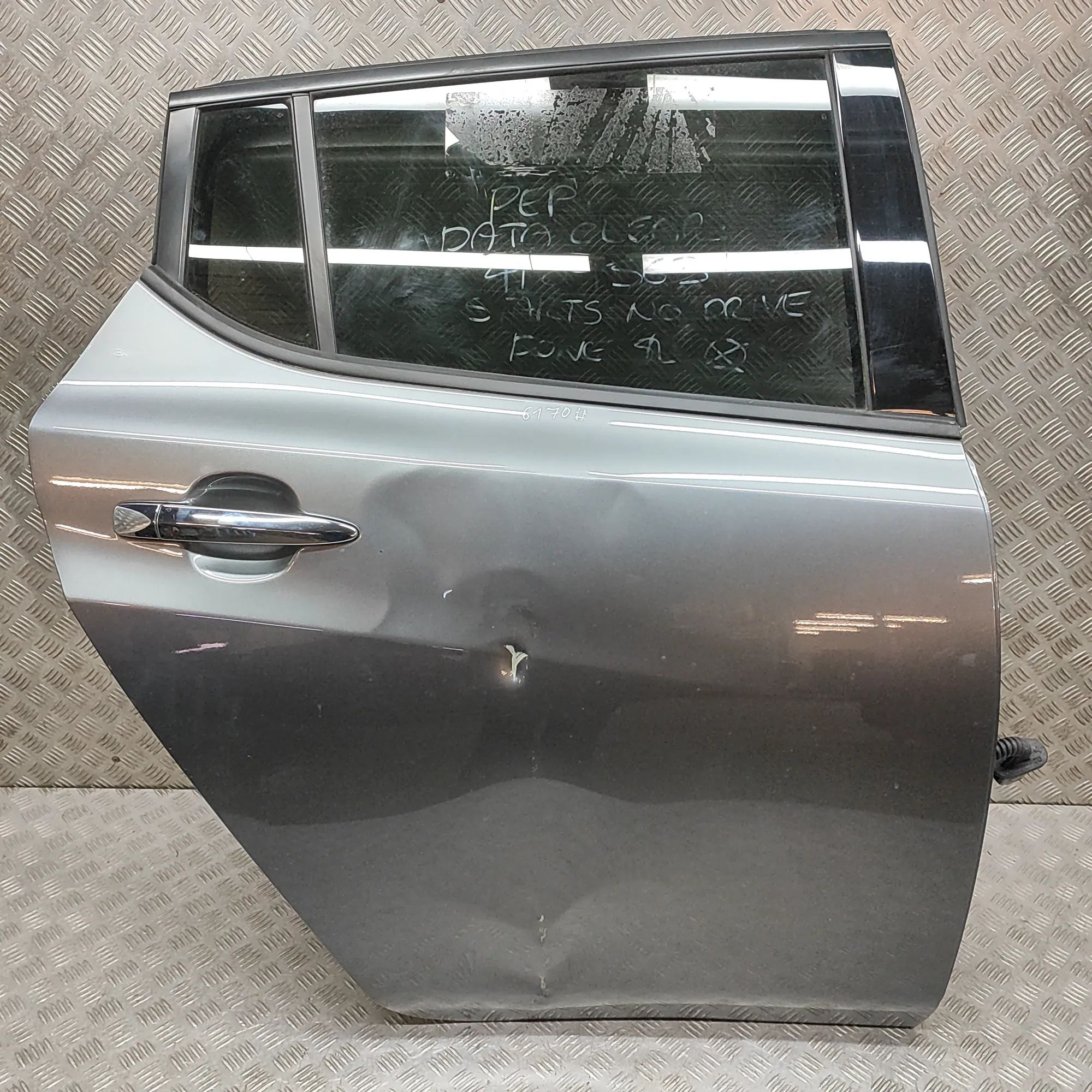 Nissan Leaf Door — rear right