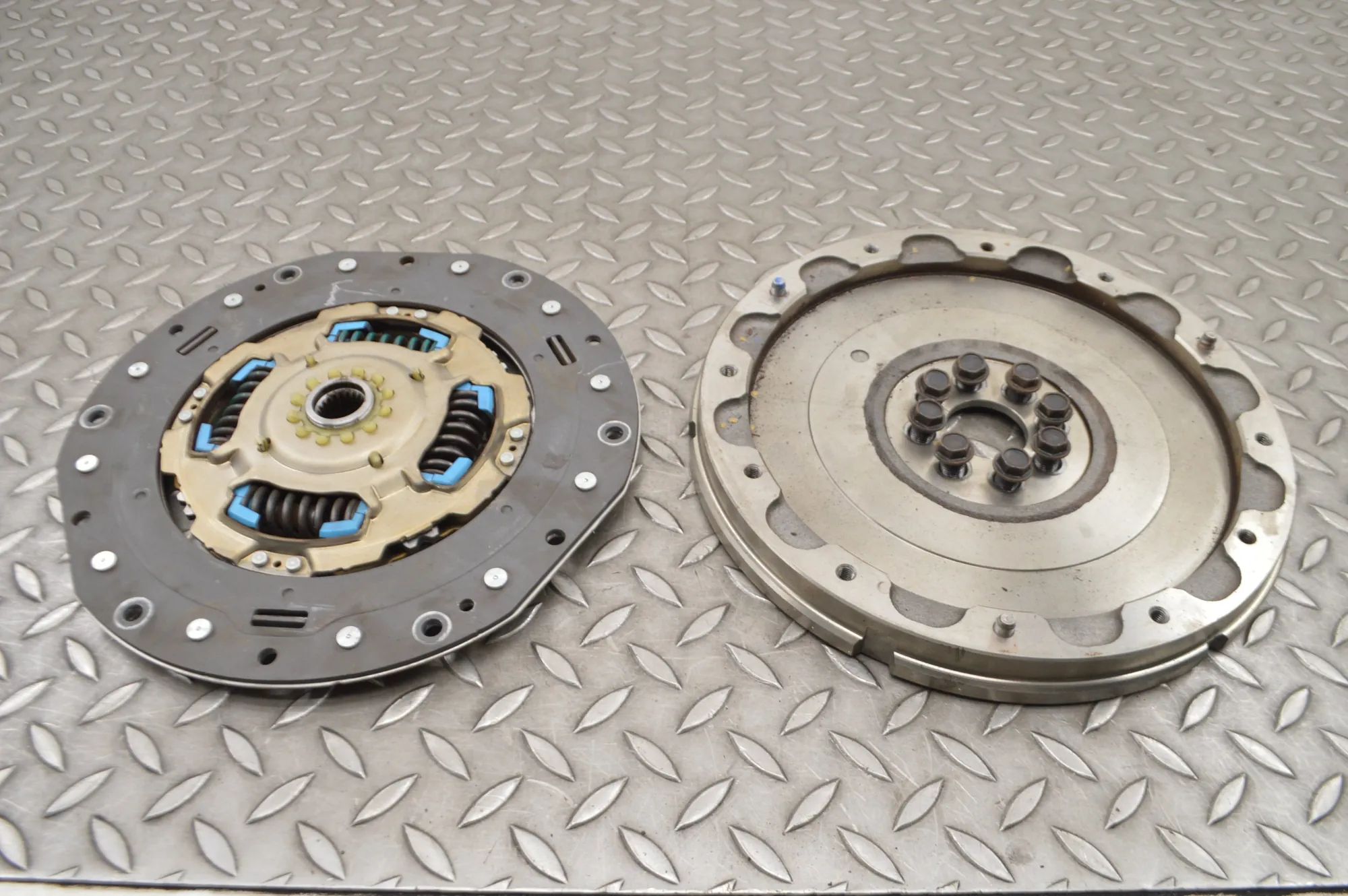 Lexus RC kytkinsarja Clutch kit — LEXUS RC (_C1_) (2014-...) — 7F152...