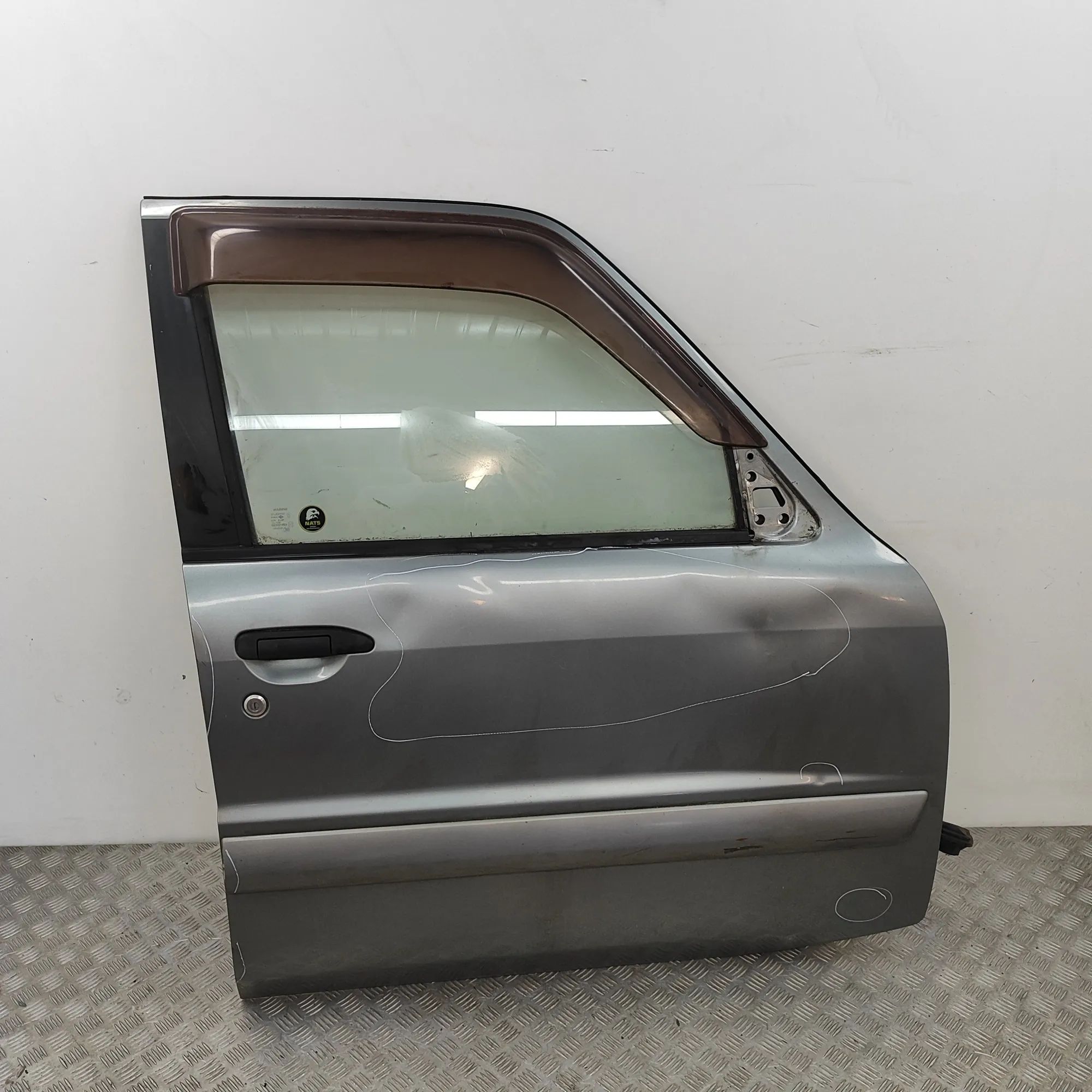 Nissan Patrol (Y61) Door — front right Door — front right — NISSAN PATROL (GR V Wagon ...