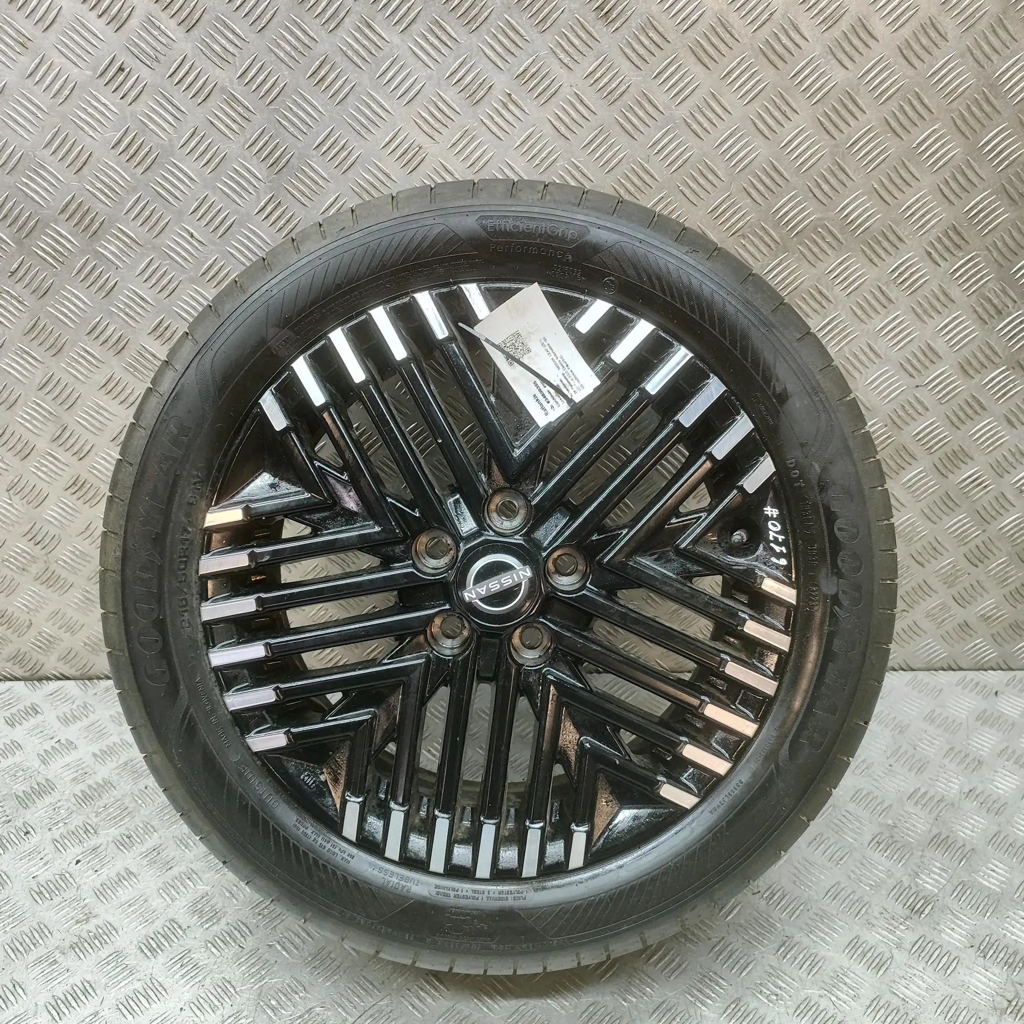 Nissan Leaf Alloy Wheel