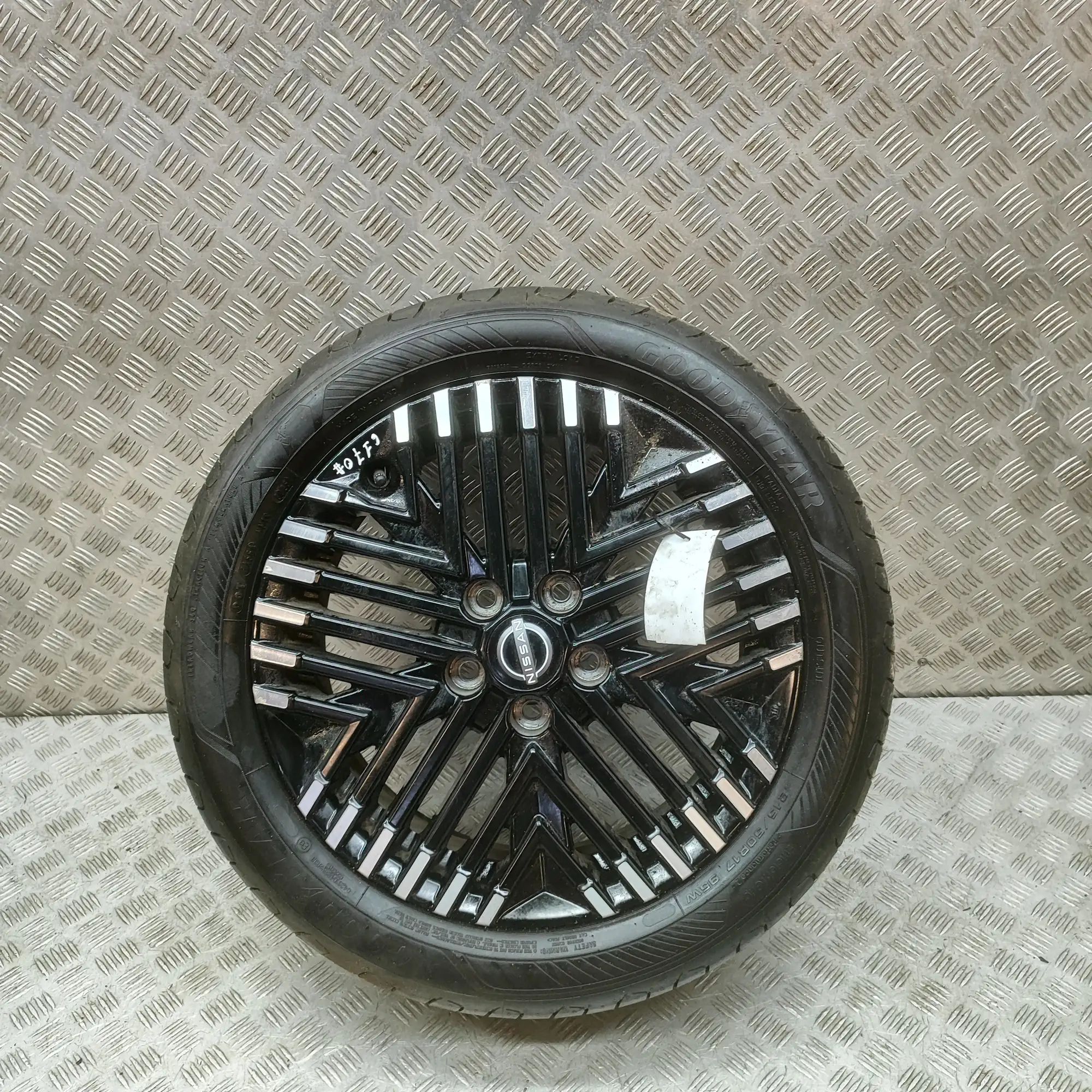 Nissan Leaf Alloy Wheel