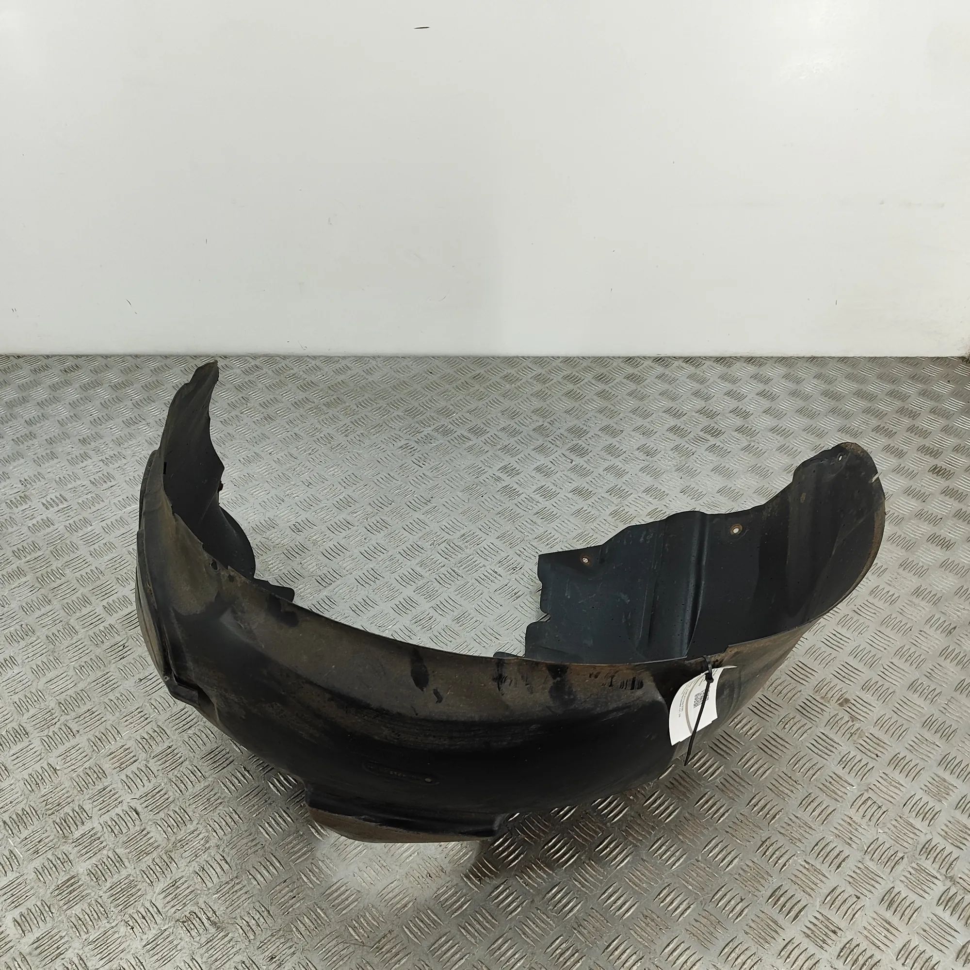 Jaguar XK Front Right Arch Liner Front Right Arch Liner — JAGUAR XK (8 Coupe X10...