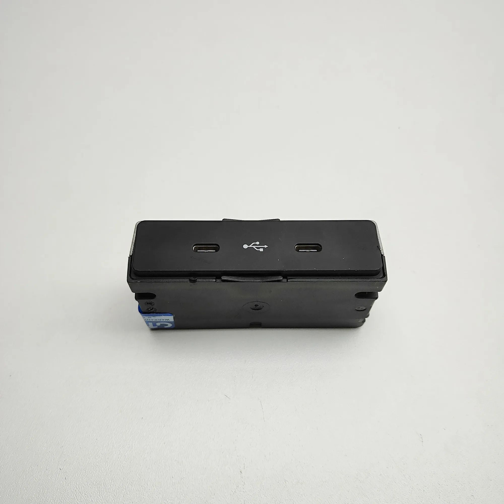 Porsche 911 (992) USB USB — PORSCHE 911 (992) (2019-...) — 95C035736
...