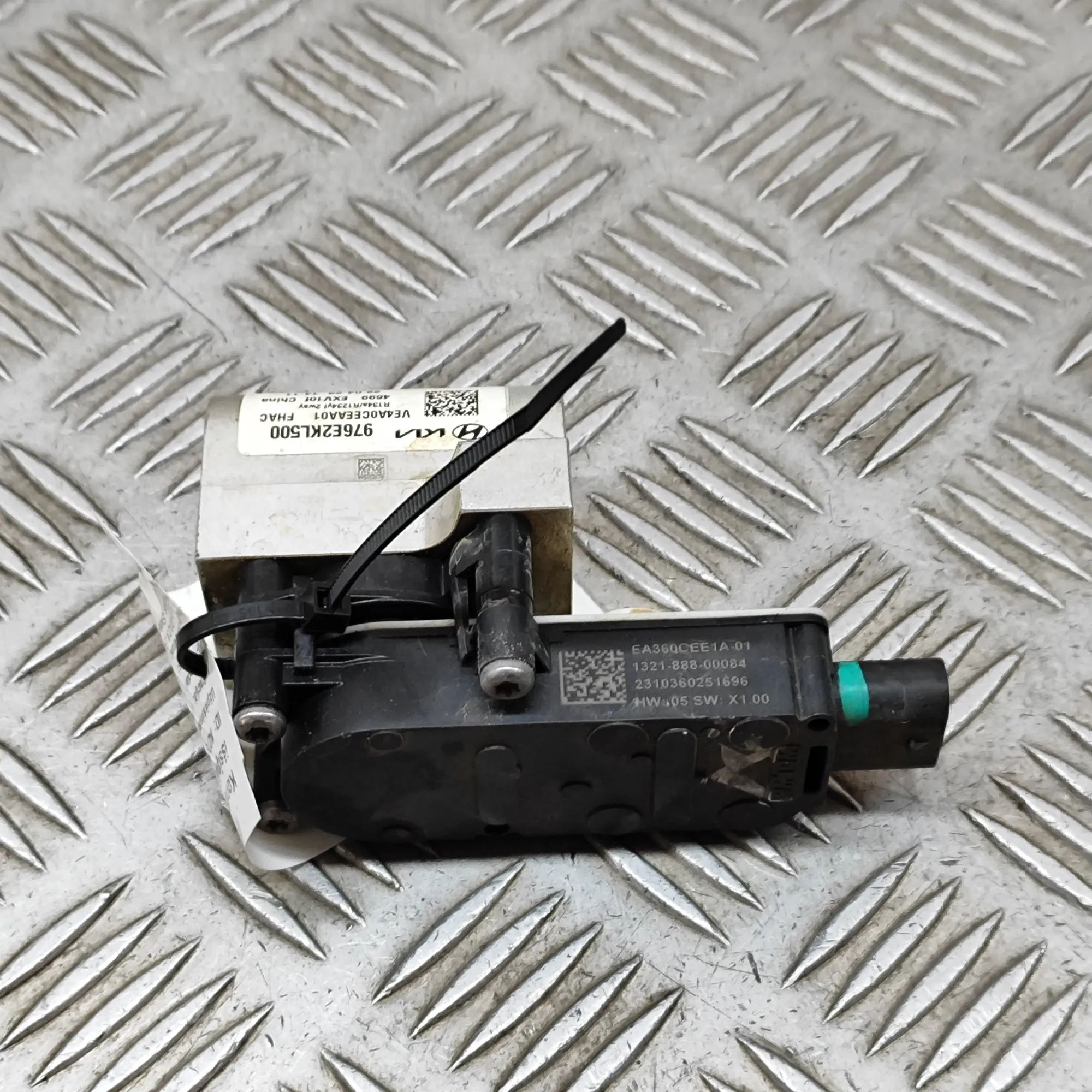 Hyundai Ioniq 5 Air-conditioning expansion valve Air-conditioning expansion valve — HYUNDAI IONI...