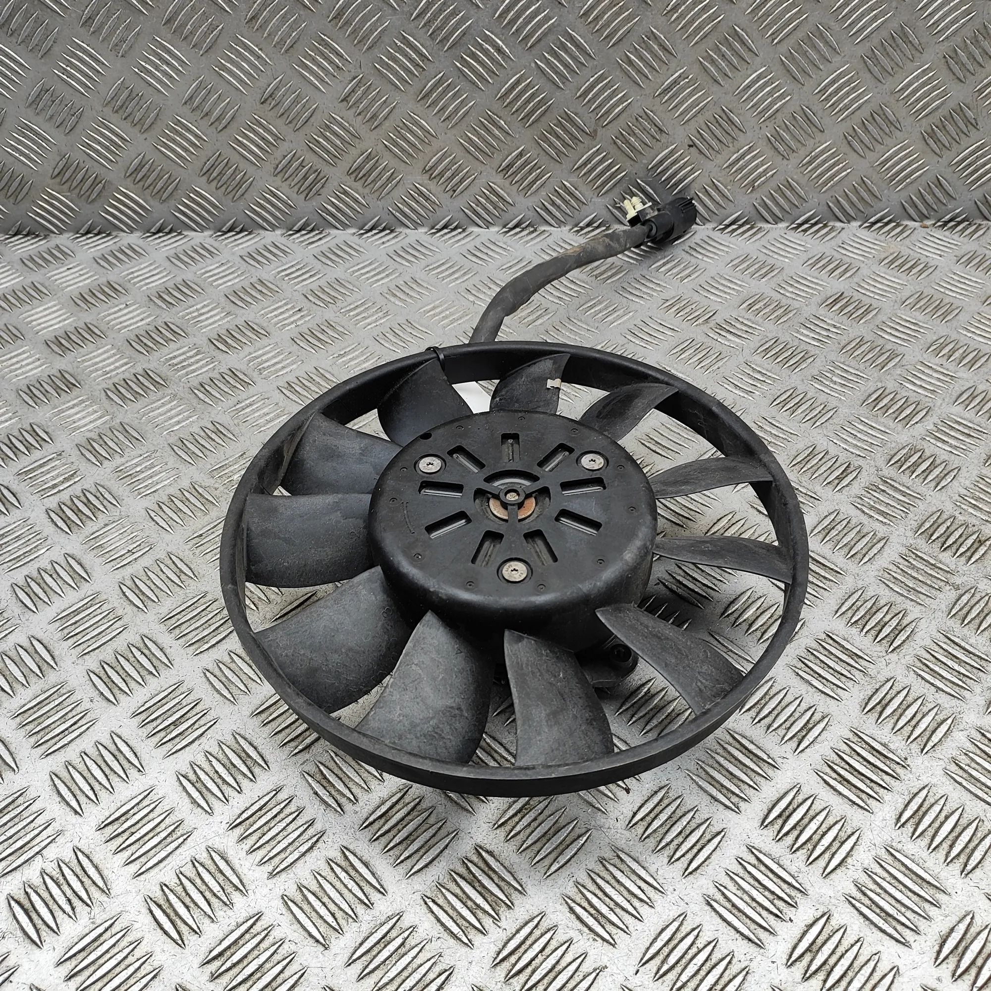 Land Rover Discovery Engine Cooling Fan Engine Cooling Fan — LAND ROVER DISCOVERY (V L4...