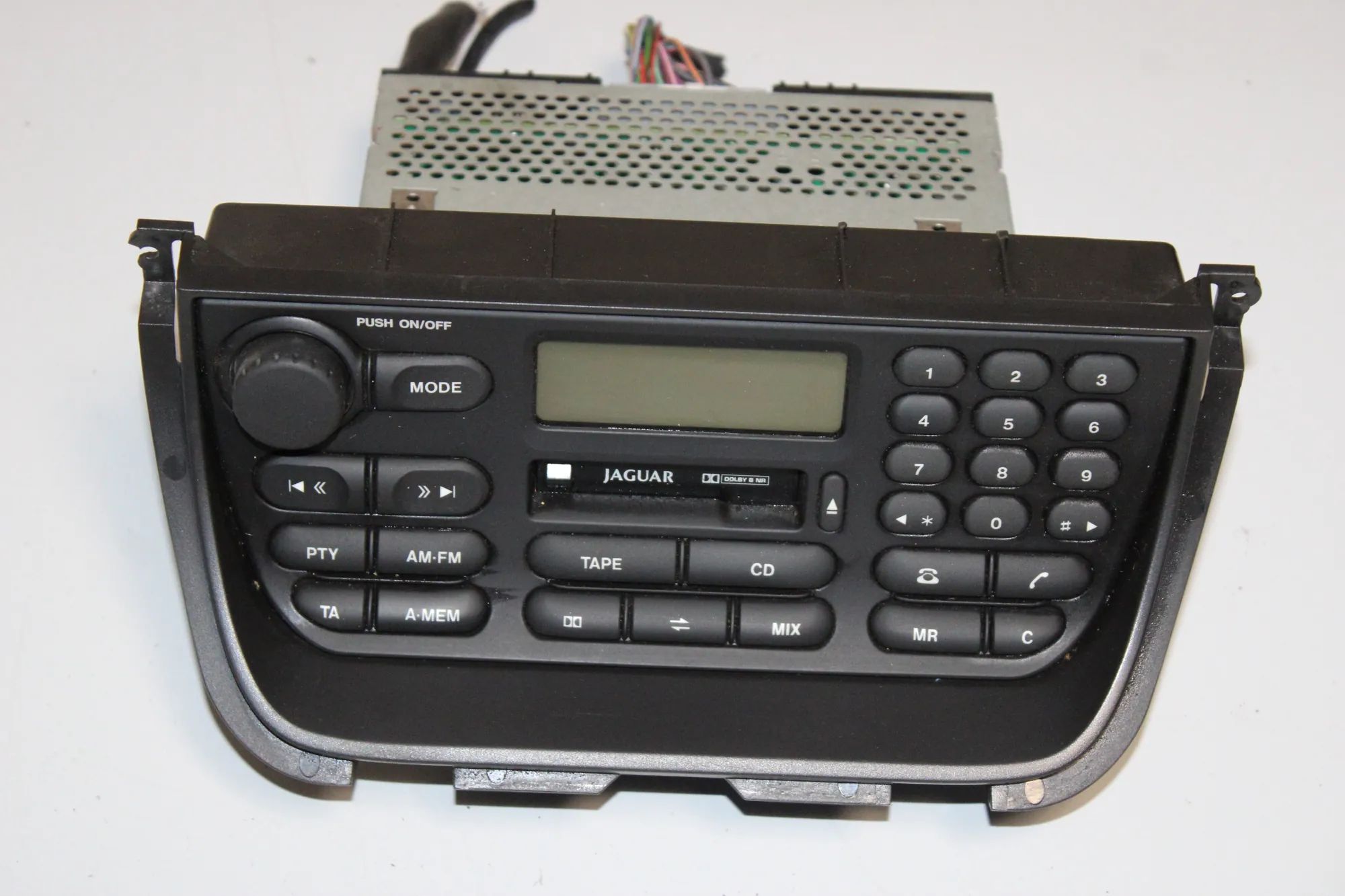 Jaguar XJ (X308) Radio/CD head unit Radio/CD head unit — JAGUAR XJ (X308) (1996-200...
