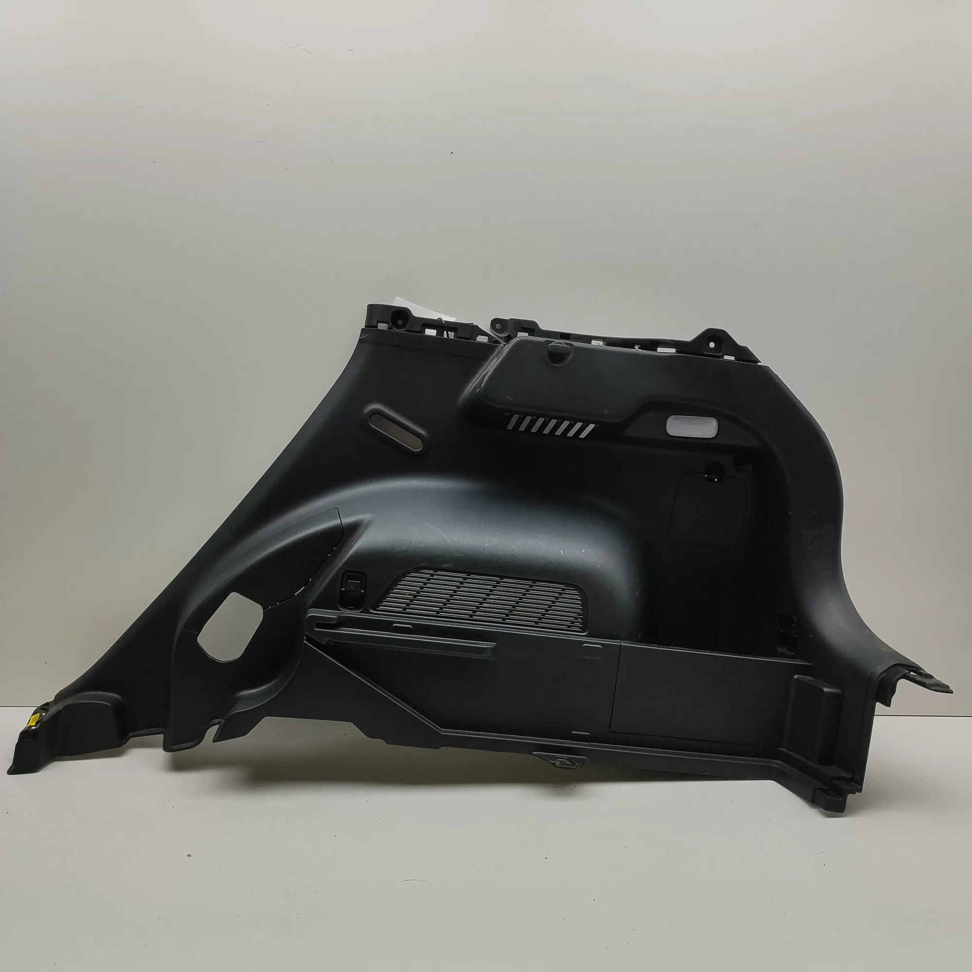 Kia Niro Right Side Trunk Trim Right Side Trunk Trim — KIA NIRO (II) (2022-......