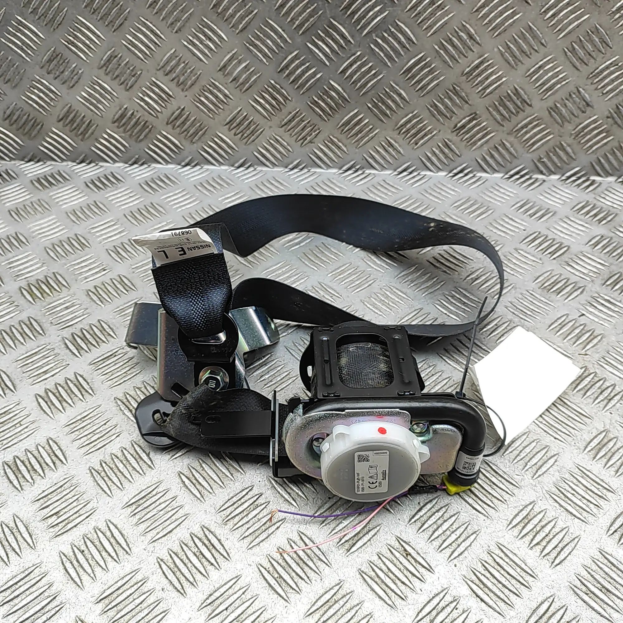 Nissan Leaf Front Left Seatbelt Front Left Seatbelt — NISSAN LEAF (ZE1) (2017-....