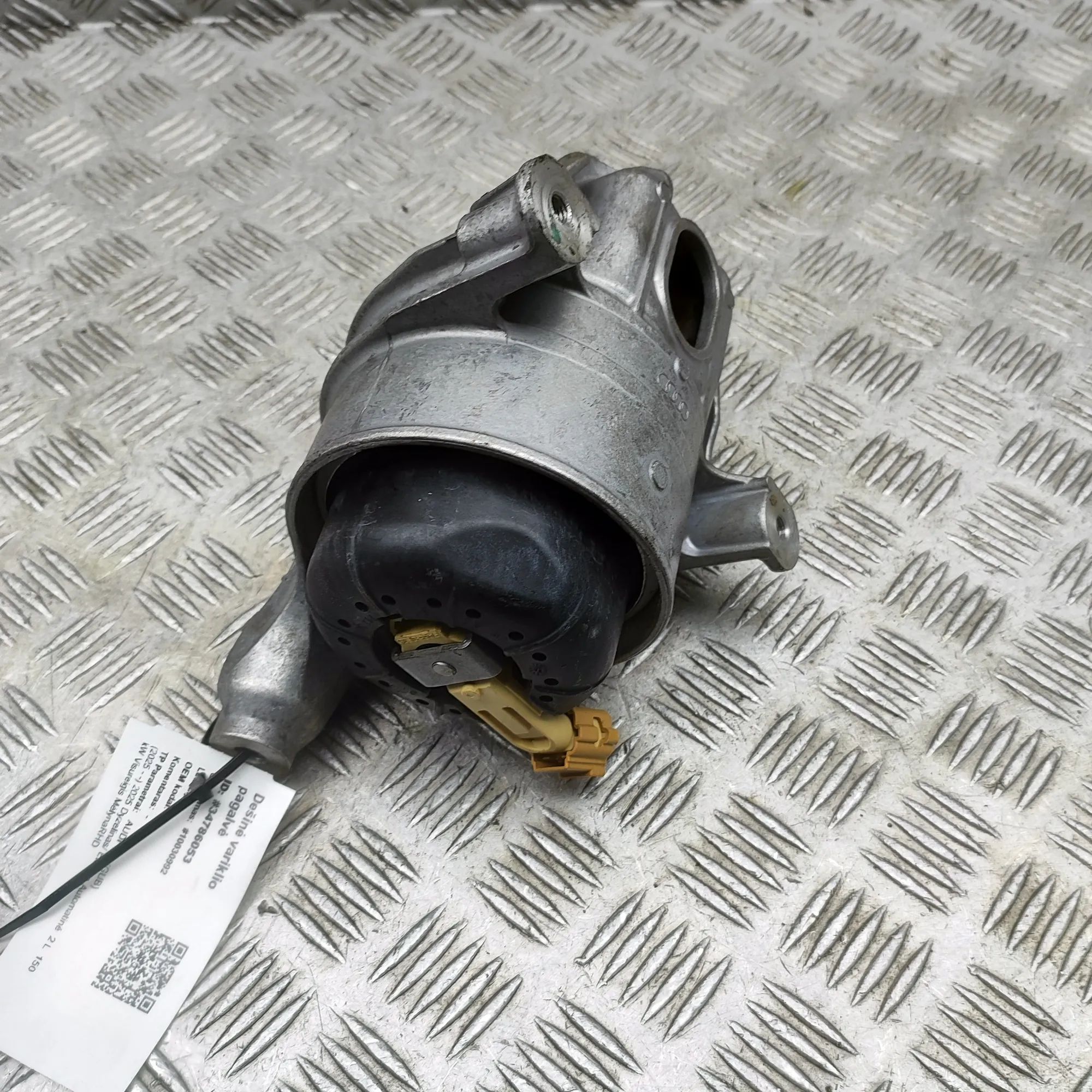 Audi Q5 (GU) Right Side Engine Mount Right Side Engine Mount — AUDI Q5 (GUB) (2025-....