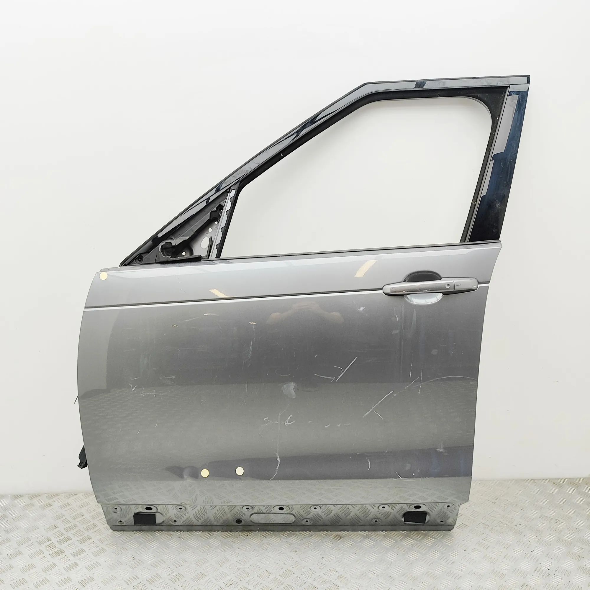 Land Rover Discovery Door — front left Door — front left — LAND ROVER DISCOVERY (V L46...