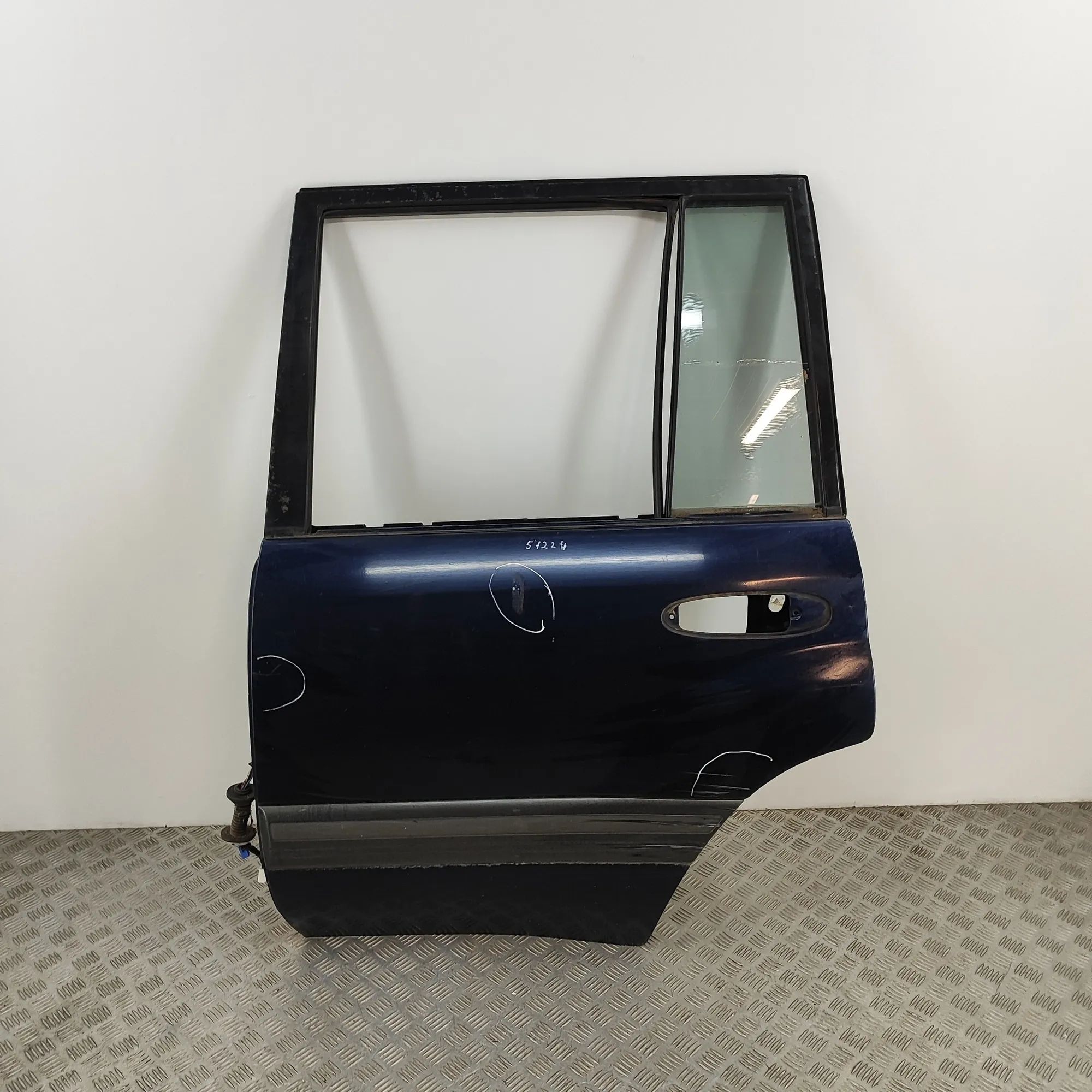 Toyota Land Cruiser 100 Door — rear left Door — rear left — TOYOTA LAND CRUISER (100 _J1...
