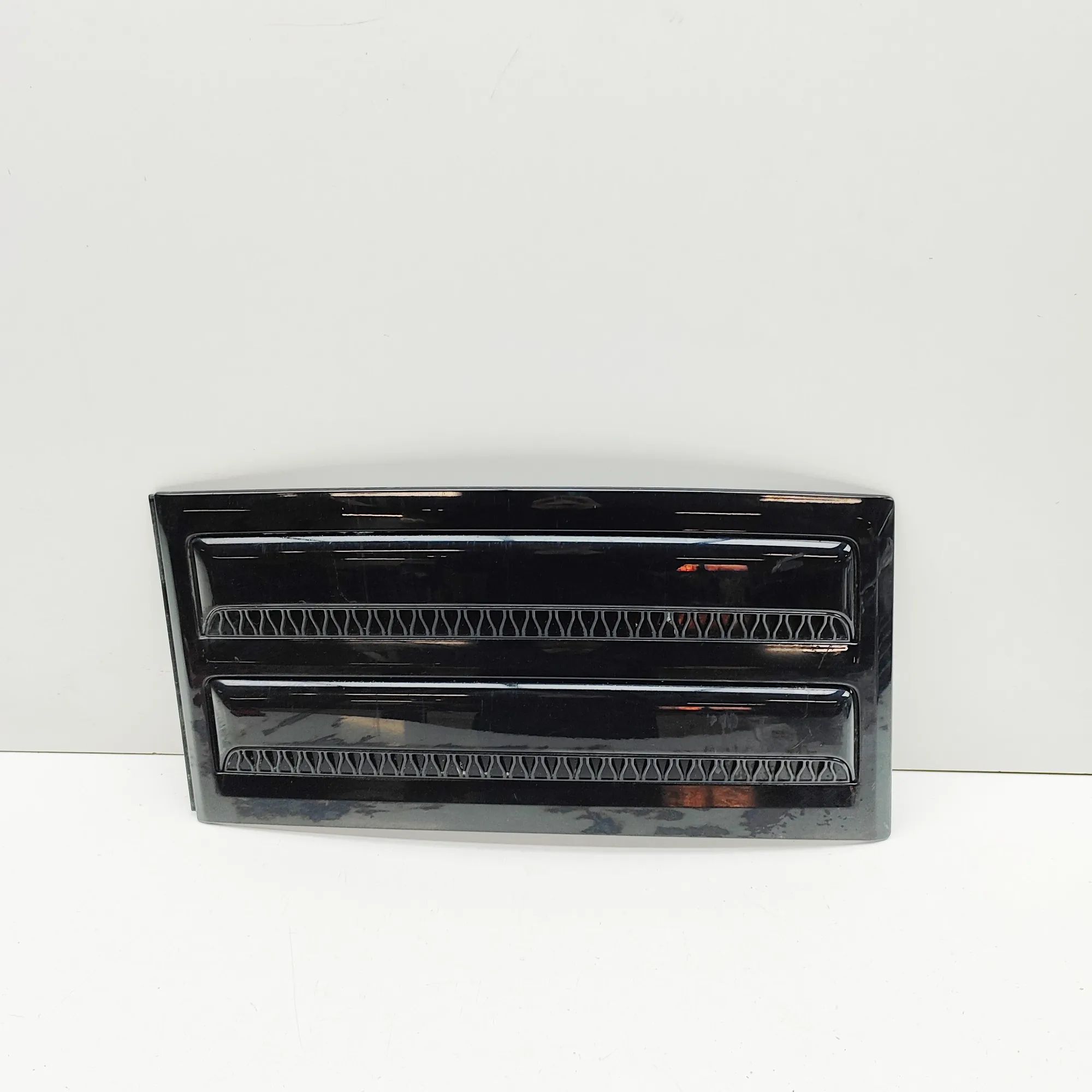 Land Rover Range Rover (L405) Door moulding — front left Door moulding — front left — LAND ROVER RANGE R...