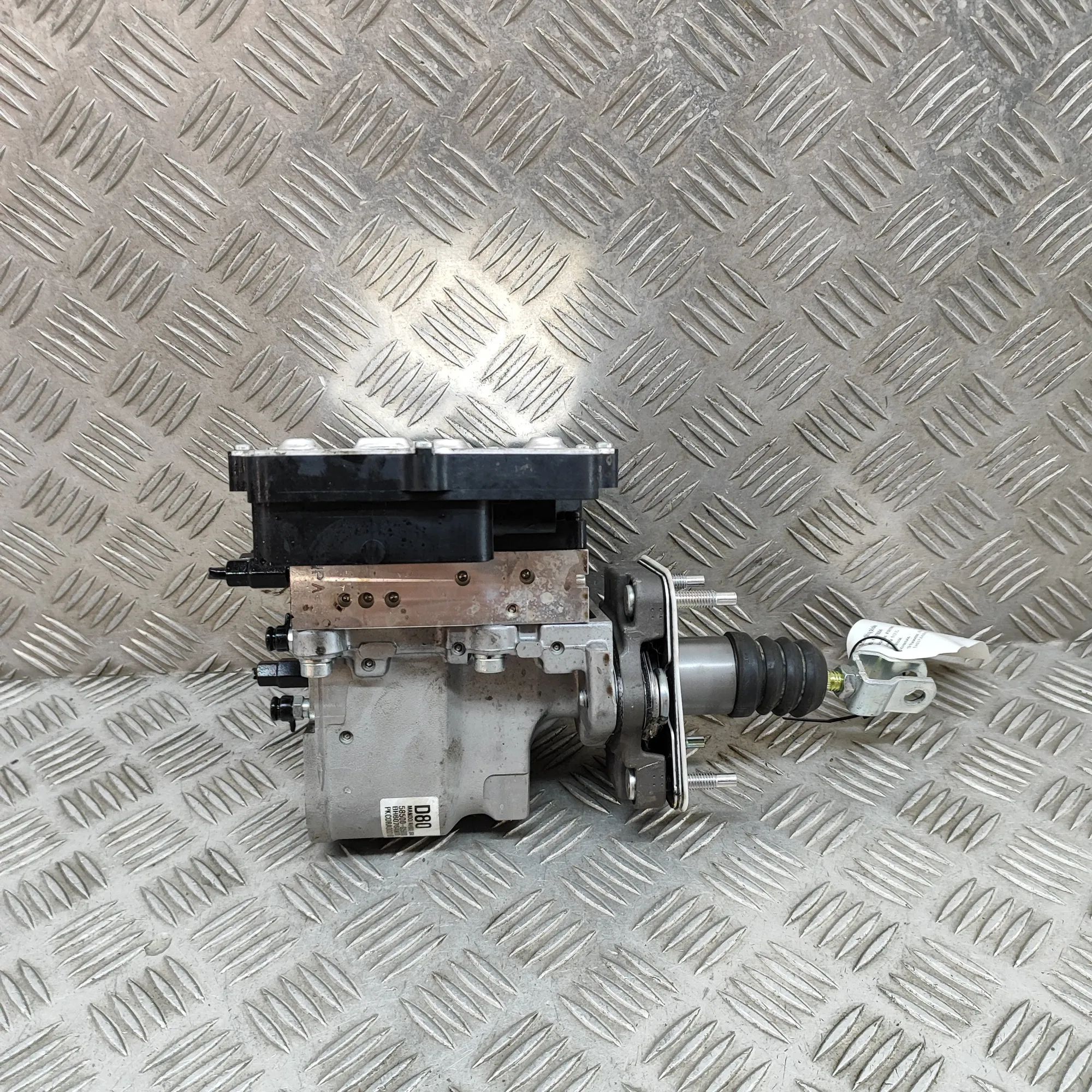 Kia Niro Brake Servo Booster Brake Servo Booster — KIA NIRO (2016-...) — 585...