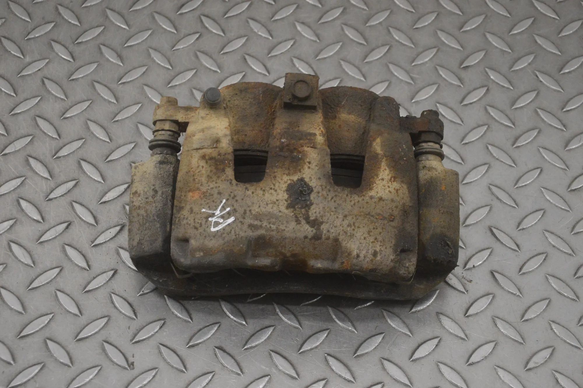 Dodge Ram Brake caliper — front left Brake caliper — front left — DODGE RAM (1500 Pi...