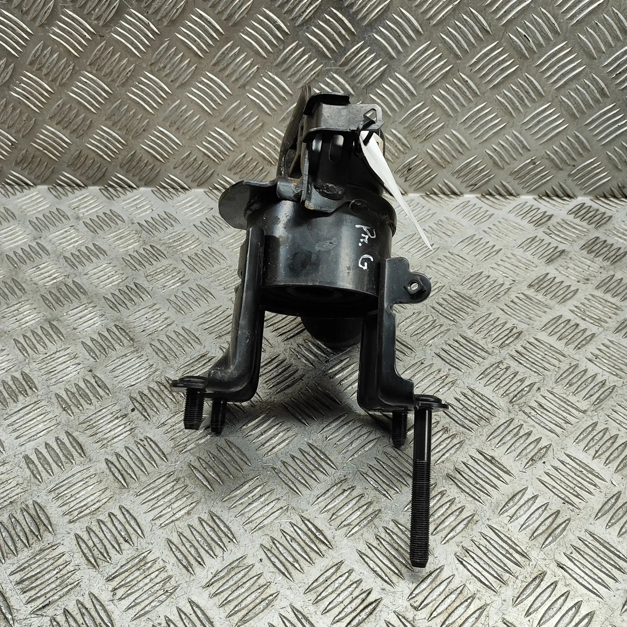 Toyota Sienna Right Side Engine Mount Right Side Engine Mount — TOYOTA SIENNA (_L4_) ...