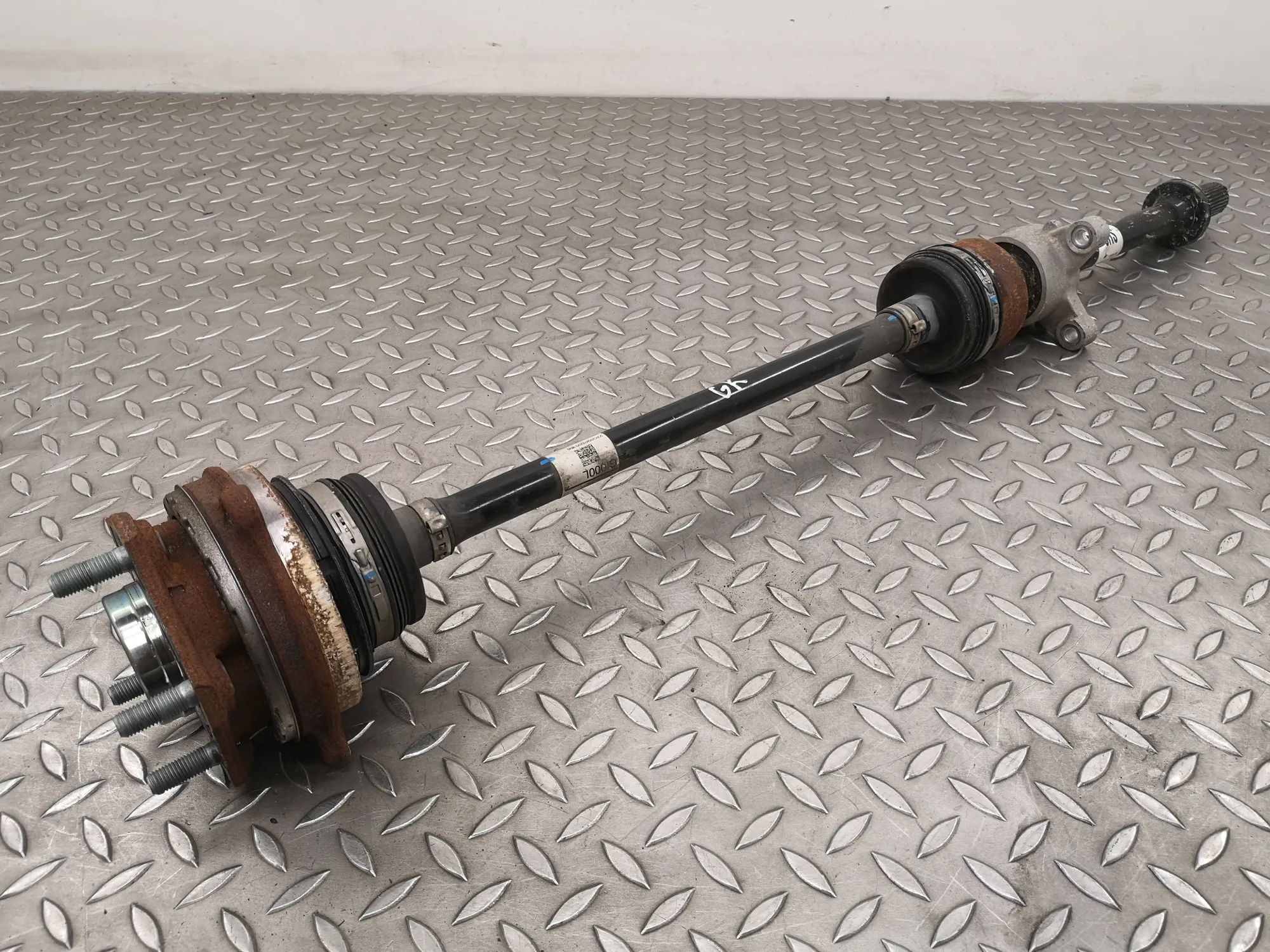 Hyundai Ioniq 5 Rear Left Driveshaft Rear Left Driveshaft — HYUNDAI IONIQ (5 NE) (20...
