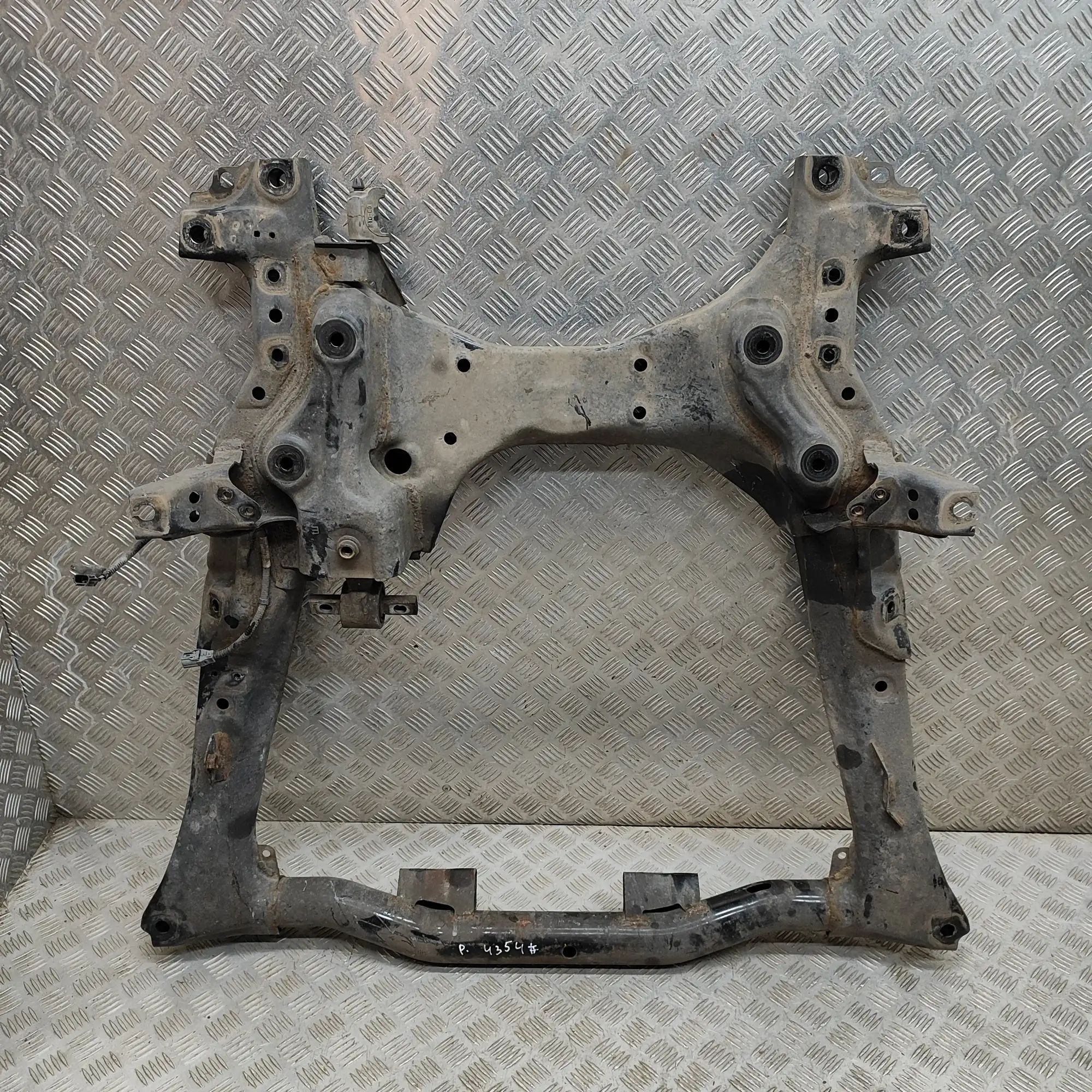 Honda CR-V Front subframe Front subframe — HONDA CR-V (IV RM_) (2012-...)...