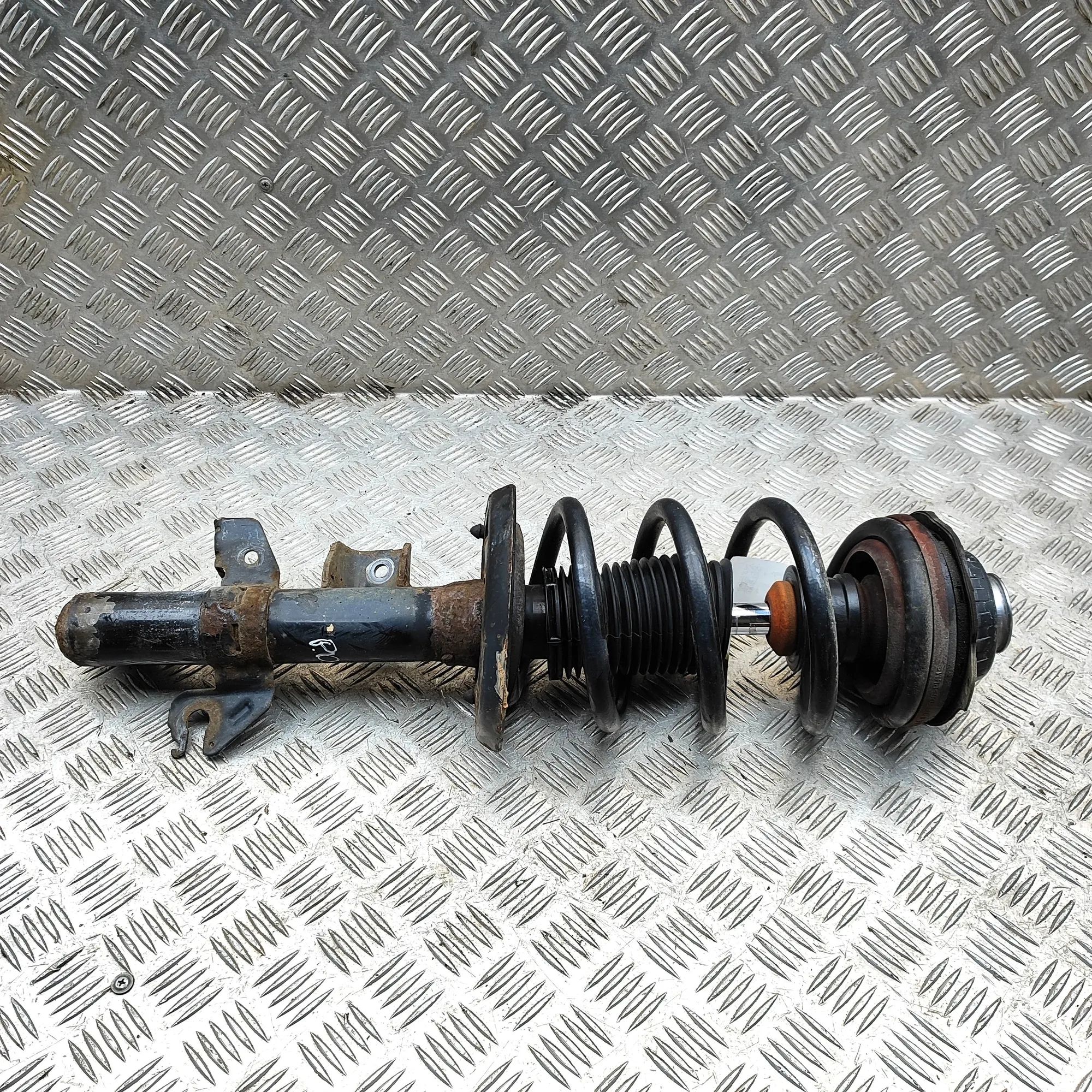 Jeep Cherokee (KL) Shock absorber — front right Shock absorber — front right — JEEP CHEROKEE (K...