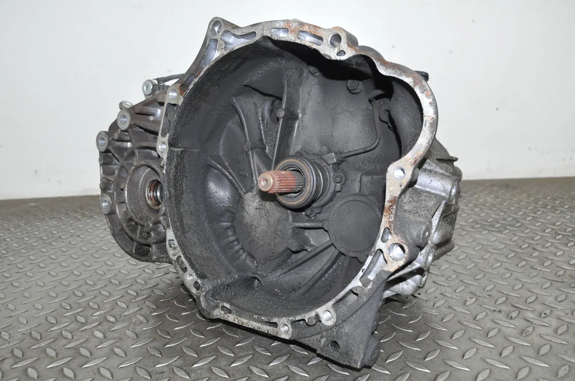 Chevrolet Cruze Gearbox Gearbox — CHEVROLET CRUZE (J300) (2009-...) — 0...