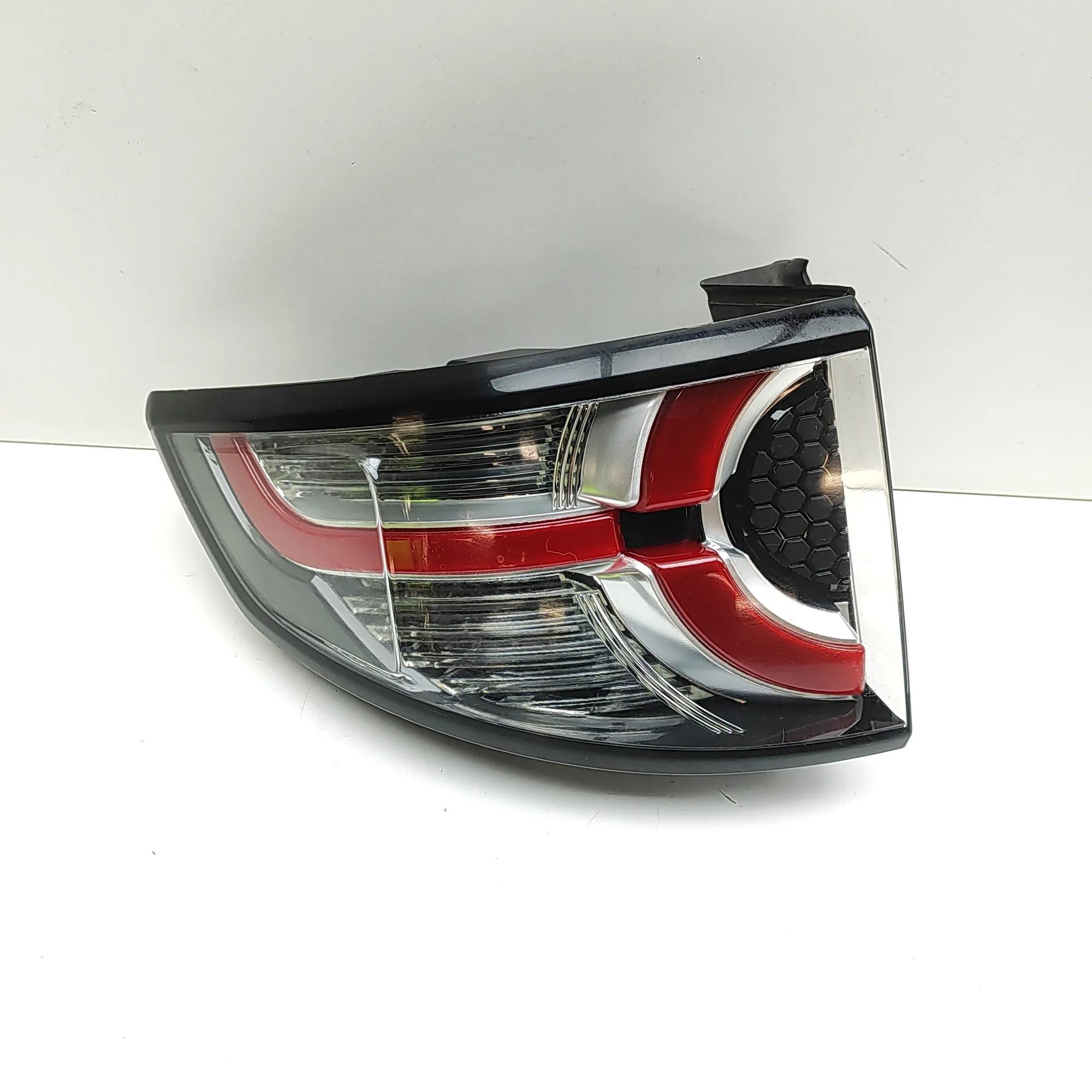Land Rover Discovery Sport Rear Left Tail Light Rear Left Tail Light — LAND ROVER DISCOVERY SPO...