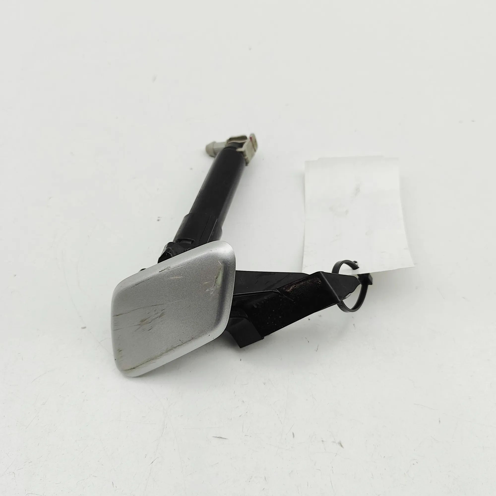 Mitsubishi Outlander Headlight washer pump — left Headlight washer pump — left — MITSUBISHI OUTLA...