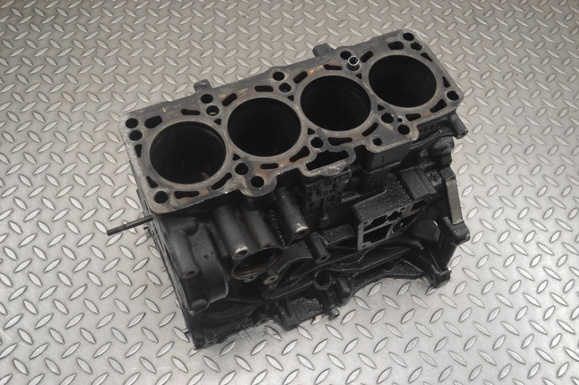 Volkswagen Polo engine block Engine Block — VW POLO (6R, 6C) (2009-...) — 03...