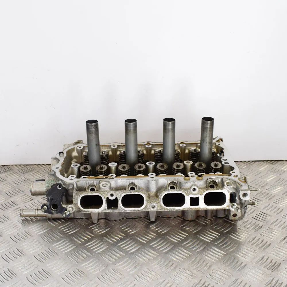 Toyota Yaris Engine Cylinder Head