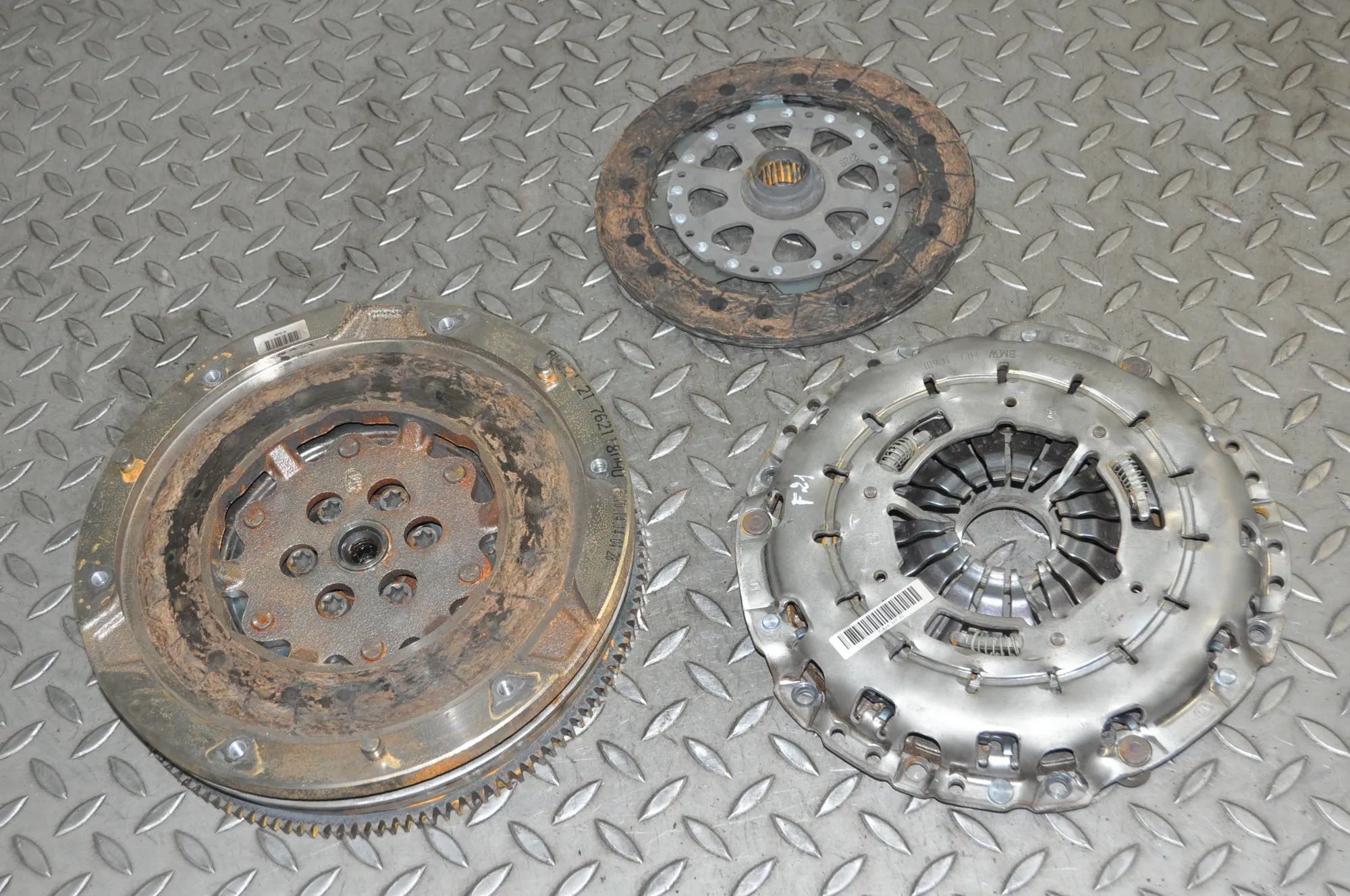 BMW 1 (E81 / E82 / E87 / E88) kytkinsarja Clutch kit — BMW 1 SERIES (F20, F21) (2011-2019...