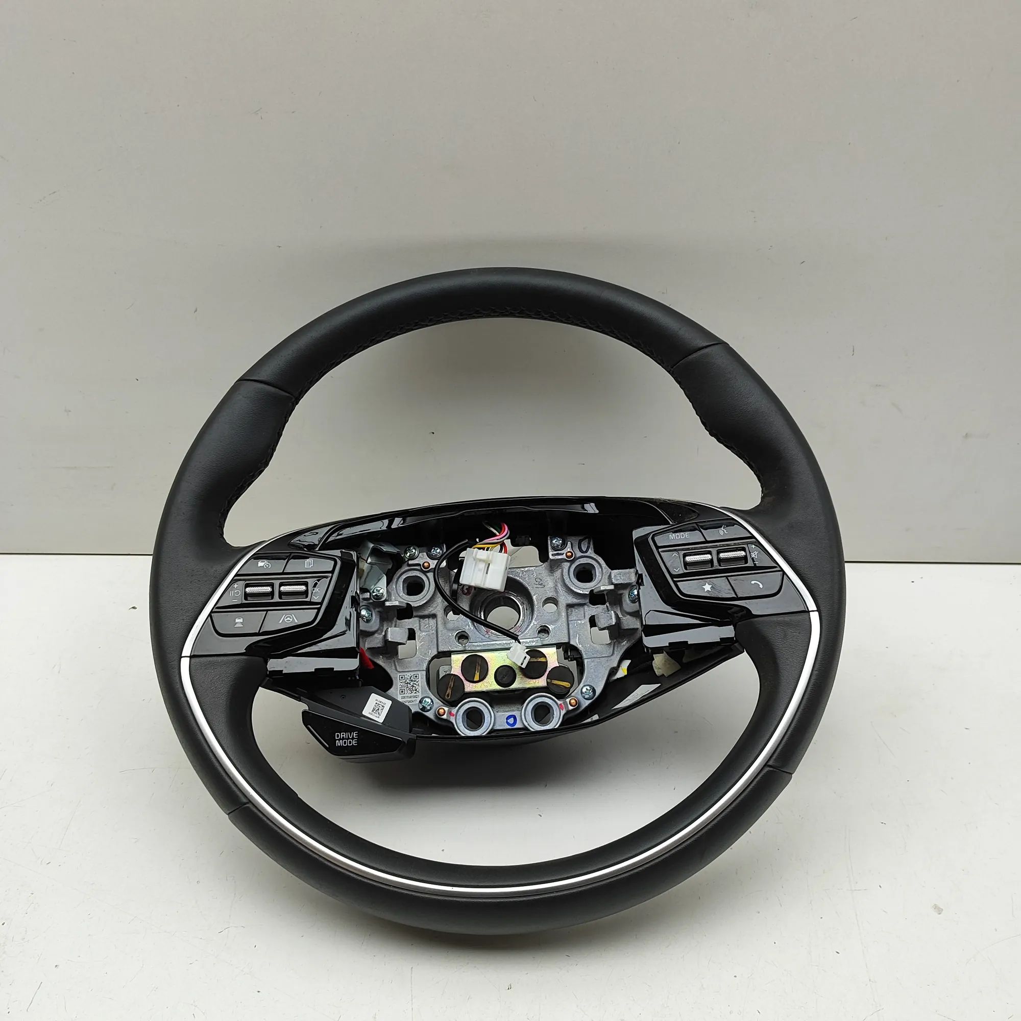 Kia Niro steering wheel Steering Wheel — KIA NIRO (II) (2022-...) — 561...