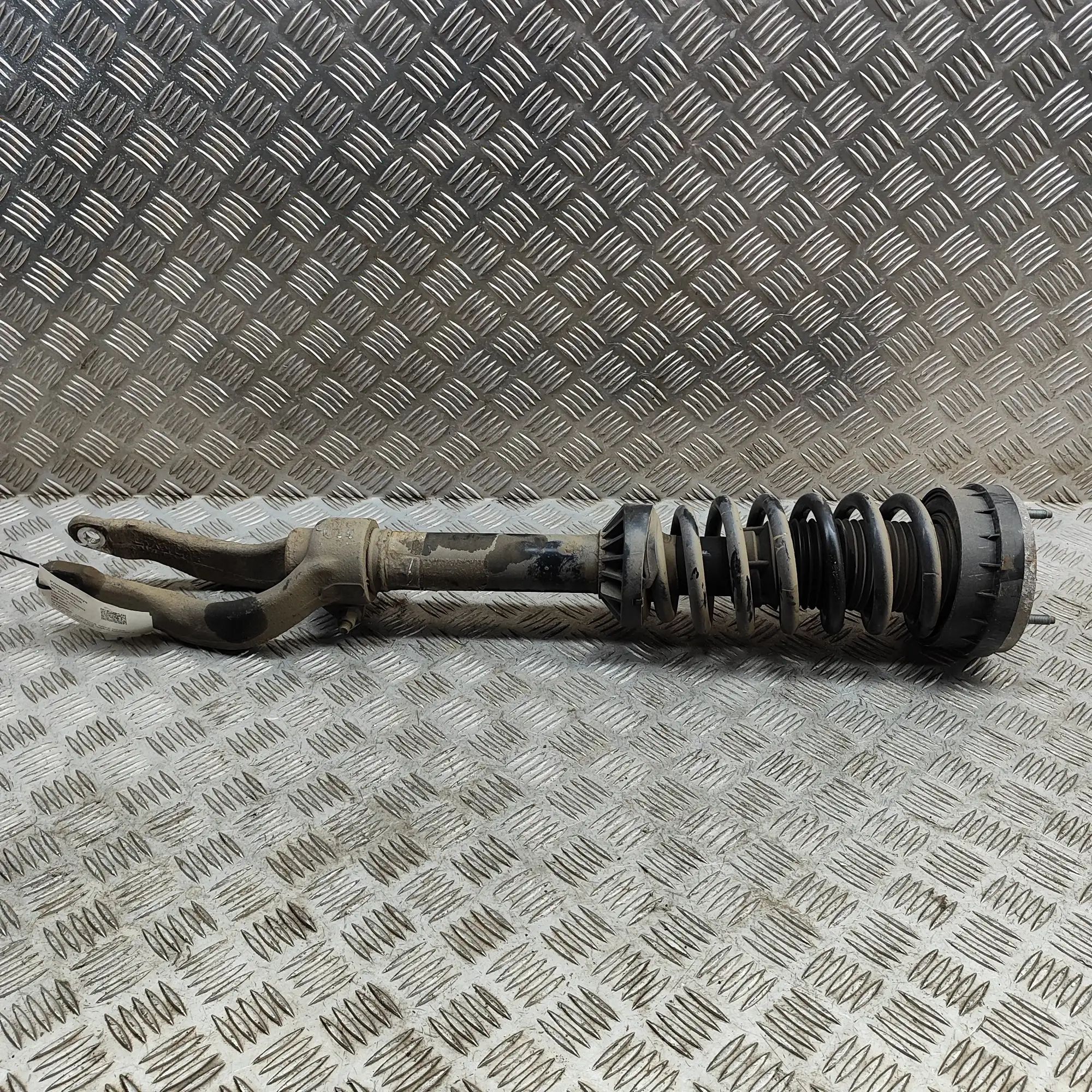 Land Rover Range Rover Velar Shock absorber — front right Shock absorber — front right — LAND ROVER RANGE...
