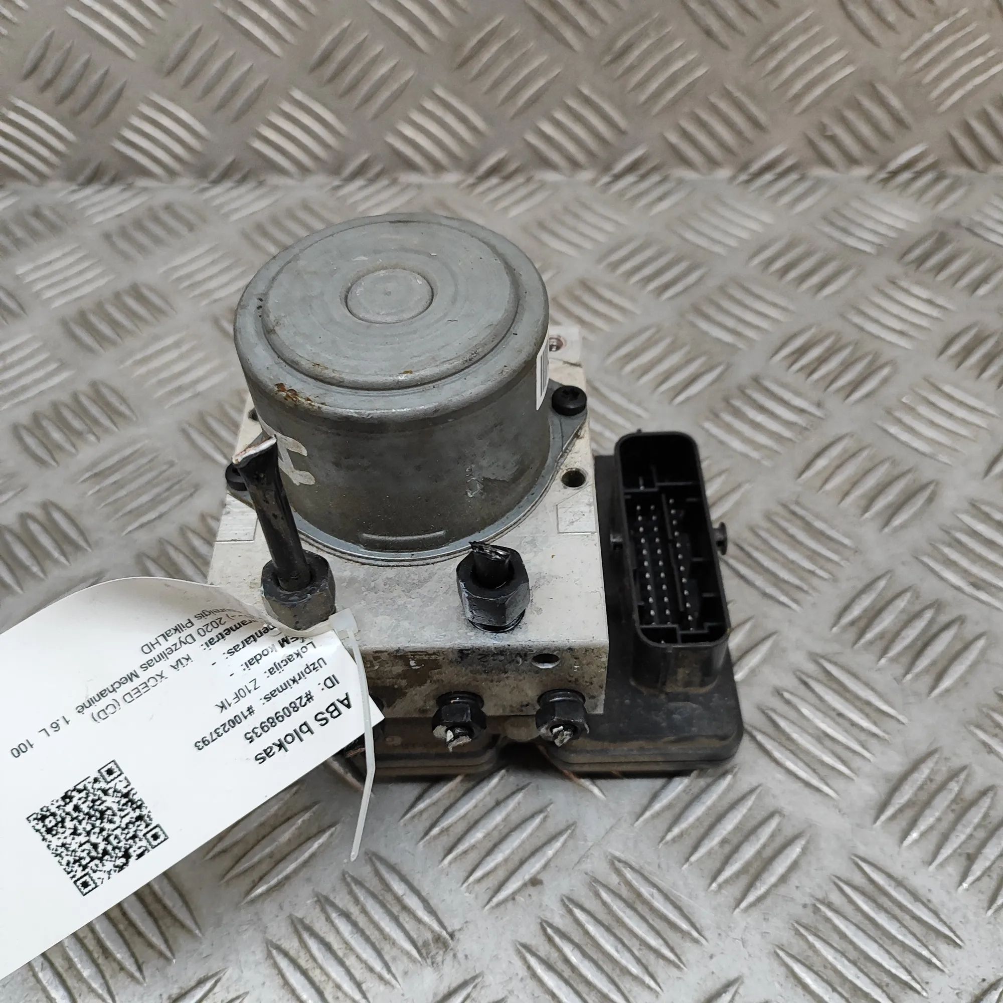 Kia Ceed (CD) ABS pump ABS Pump — KIA XCEED (CD) (2020-...) — 61589-41...