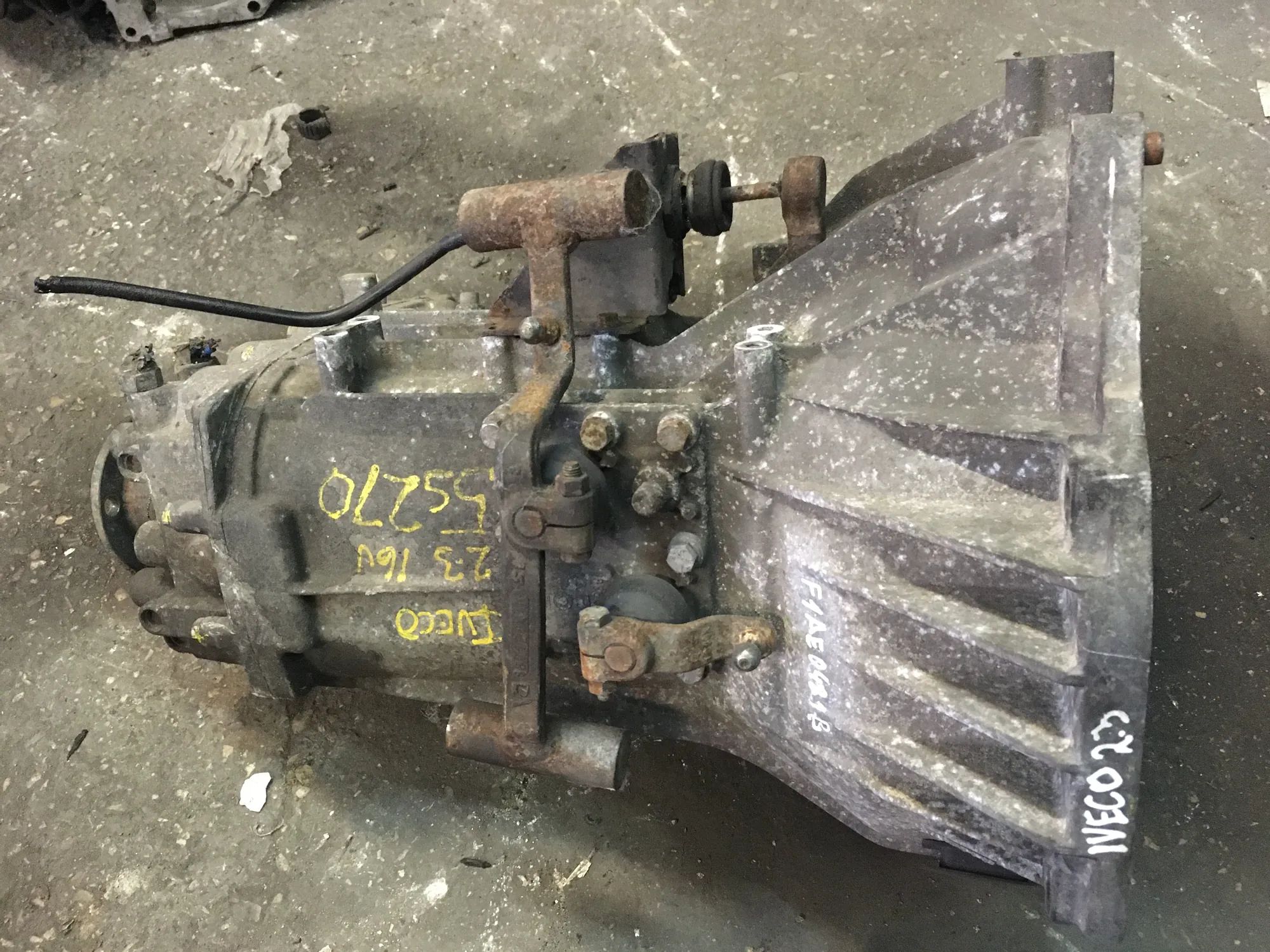 Iveco Daily Gearbox Gearbox — IVECO DAILY (III Minibus / passenger)...