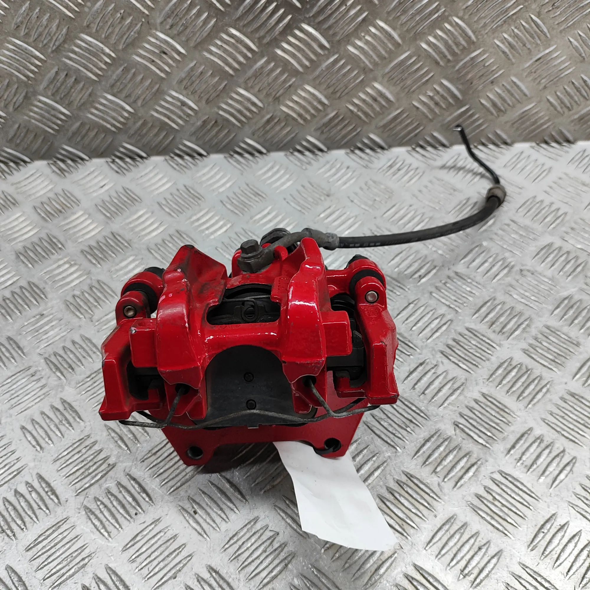 Audi A3 (8V) Brake caliper — rear left Brake caliper — rear left — AUDI A3 (Sportback ...