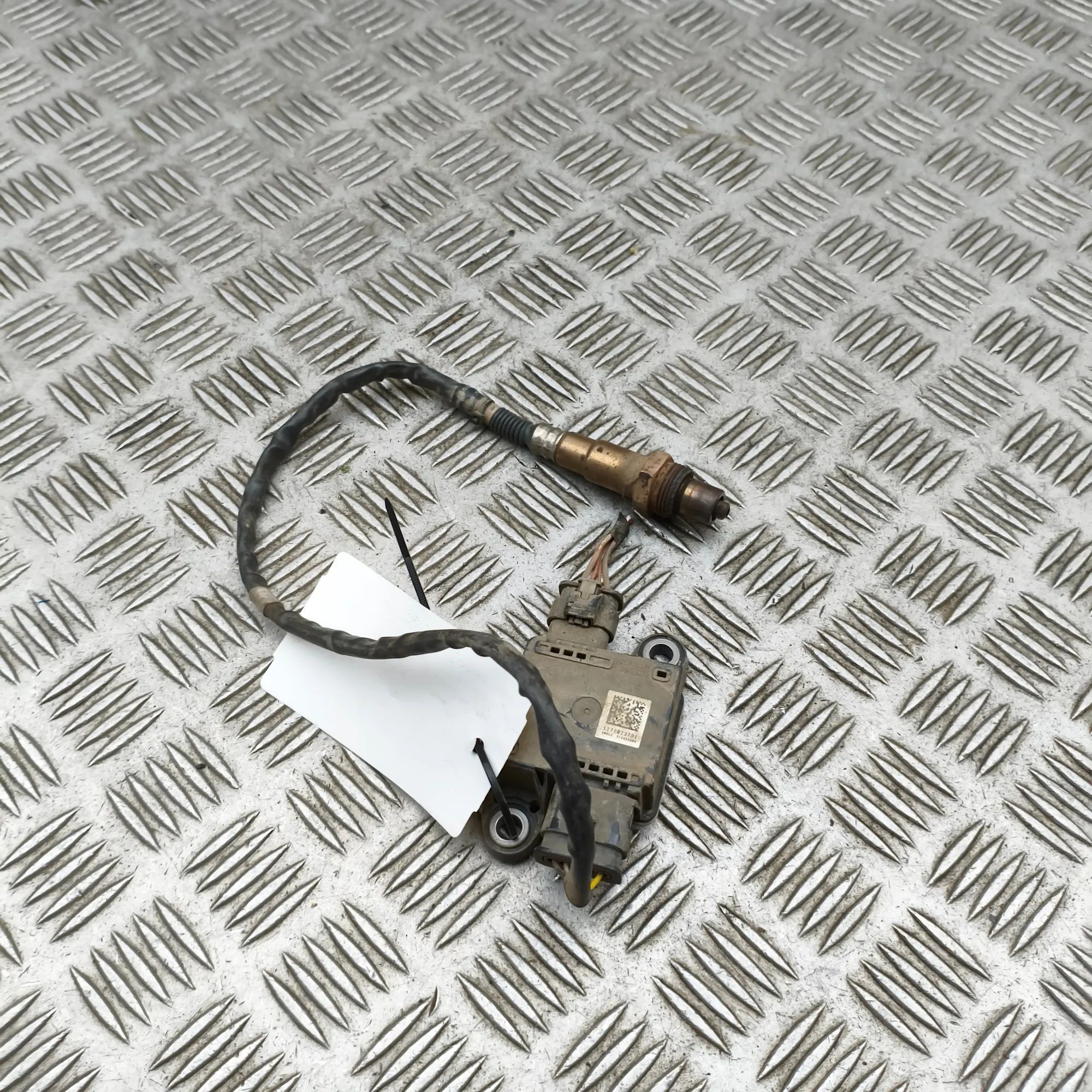 Volkswagen Crafter Lambda Oxygen Sensor Lambda Oxygen Sensor — VW CRAFTER (Van SY_) (20...
