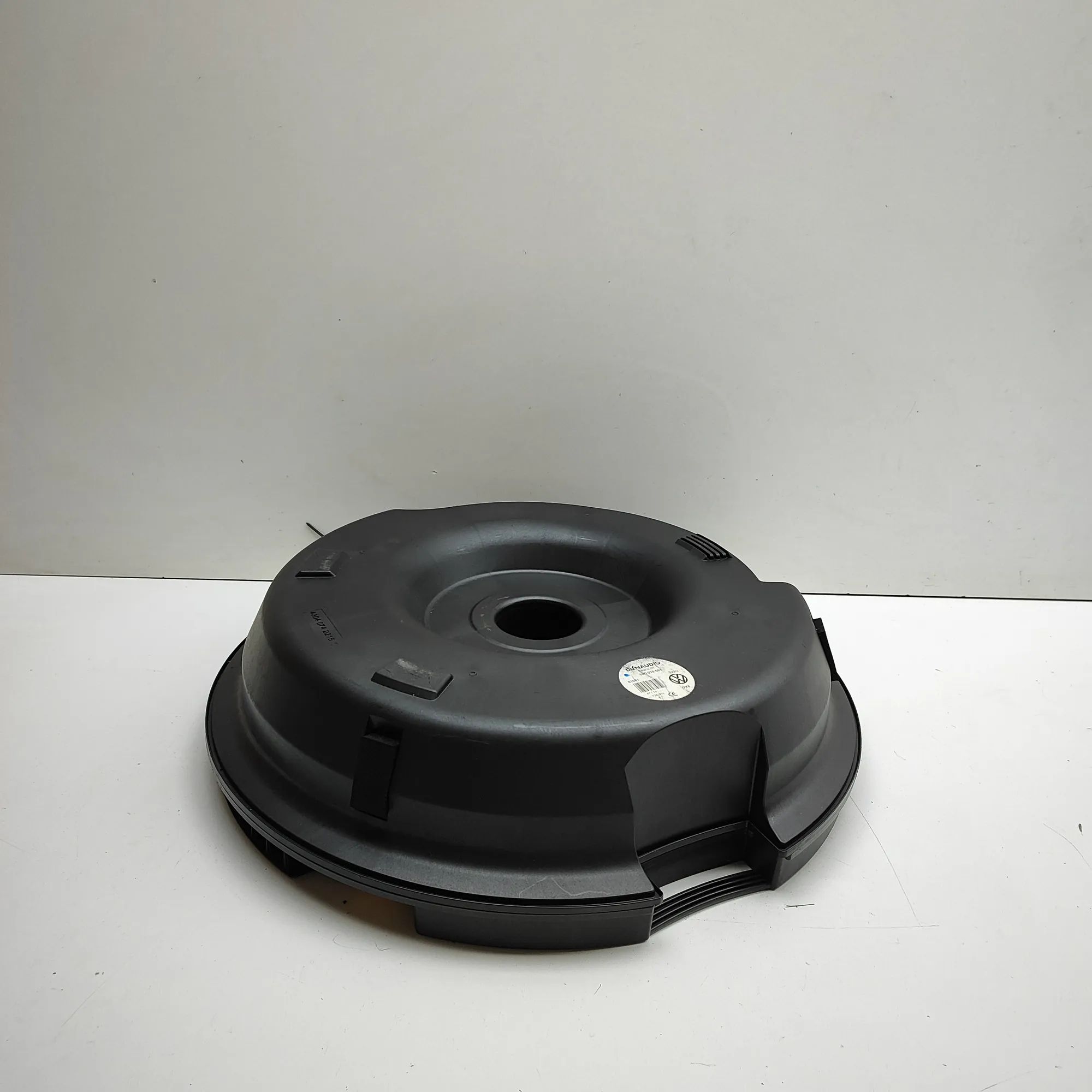 Volkswagen Golf 7 Subwoofer Subwoofer — VW GOLF (VII 5G1, BQ1, BE1, BE2) (2...