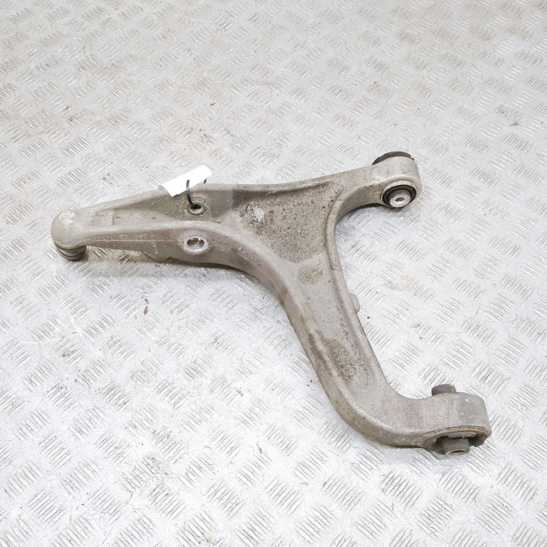 Maserati Ghibli Front Right Lower Control Arm Front Right Lower Control Arm — MASERATI GHIBLI...