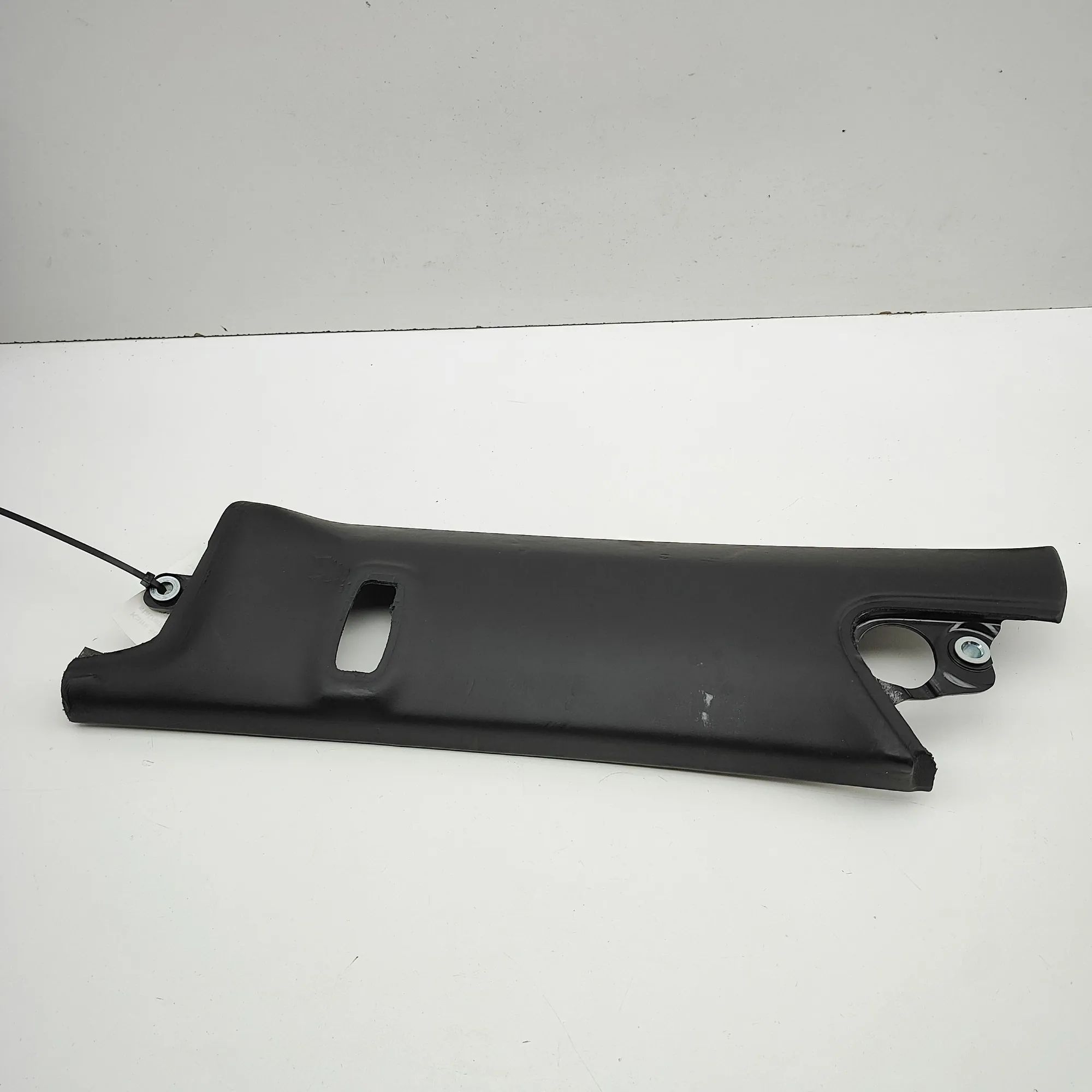 Porsche 911 (992) B-pillar trim — left B-pillar trim — left — PORSCHE 911 (992) (2019-...