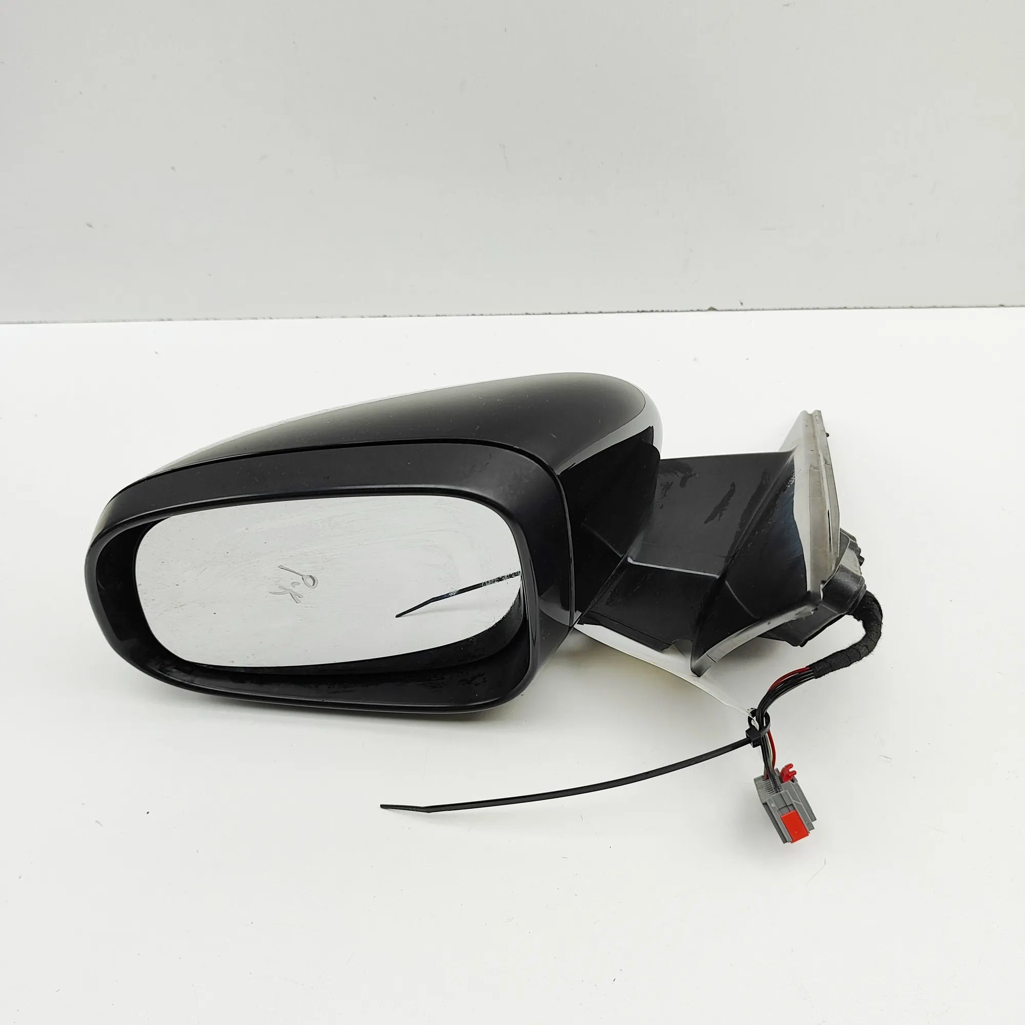 Jaguar XE Left Side Wing Mirror Left Side Wing Mirror — JAGUAR XE (X760) (2015-...