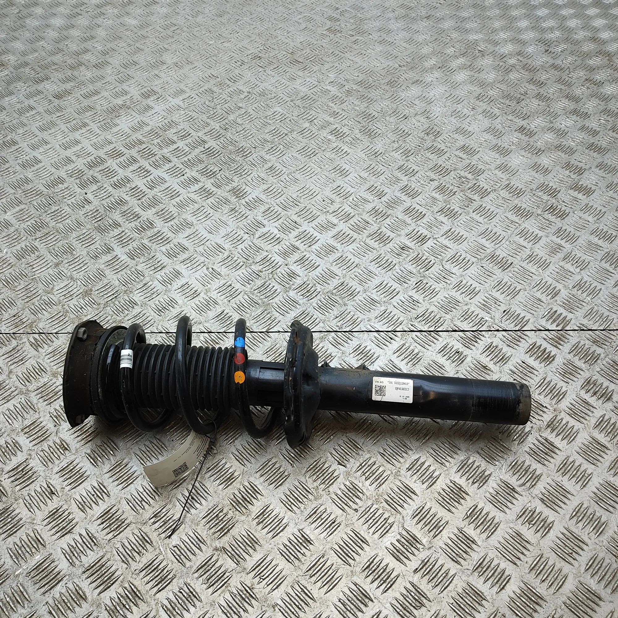 Audi Q3 (F3) Shock absorber — front left Shock absorber — front left — AUDI Q3 (F3) (201...