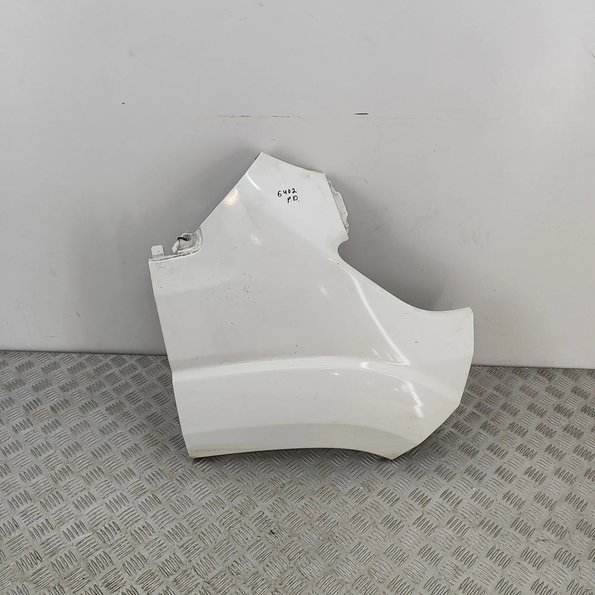 Peugeot Boxer Front Right Fender Front Right Fender — PEUGEOT BOXER (Minibus / p...