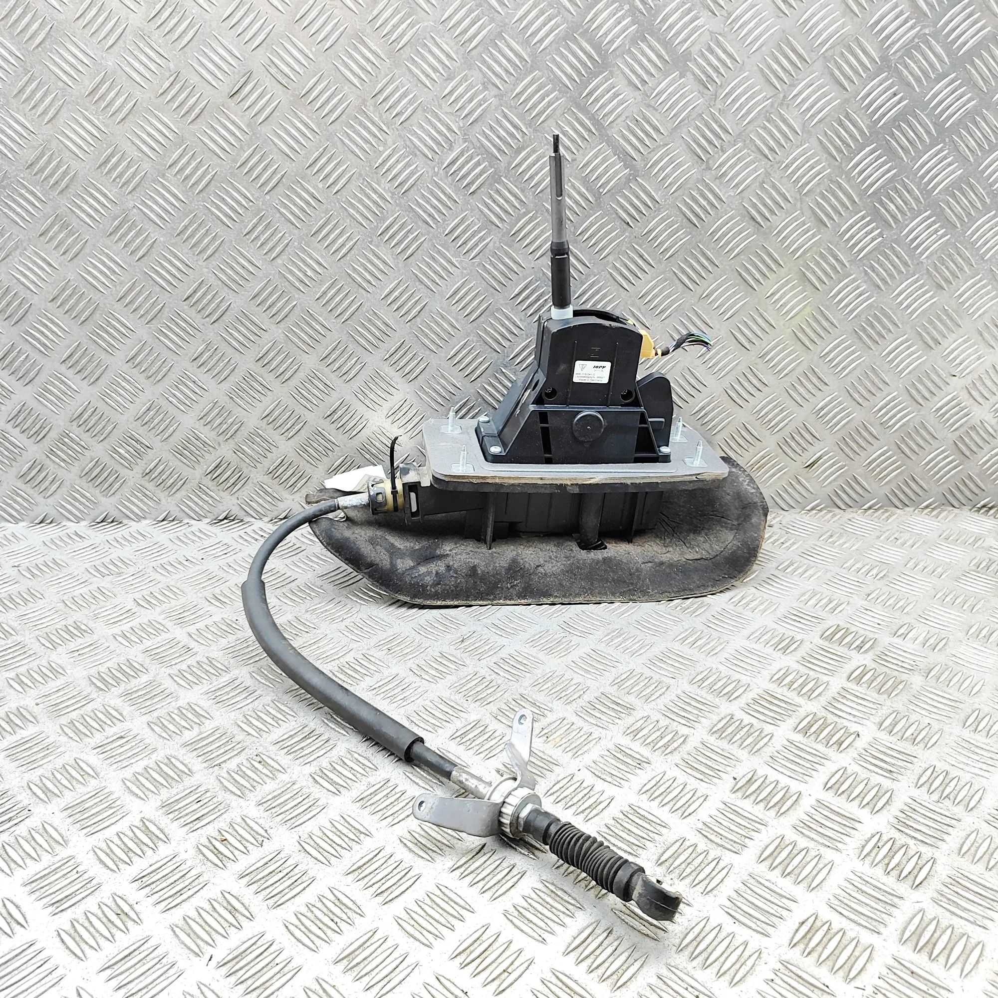 Porsche Macan Gear Shifting Mechanism Gear Shifting Mechanism — PORSCHE MACAN (95B) (...